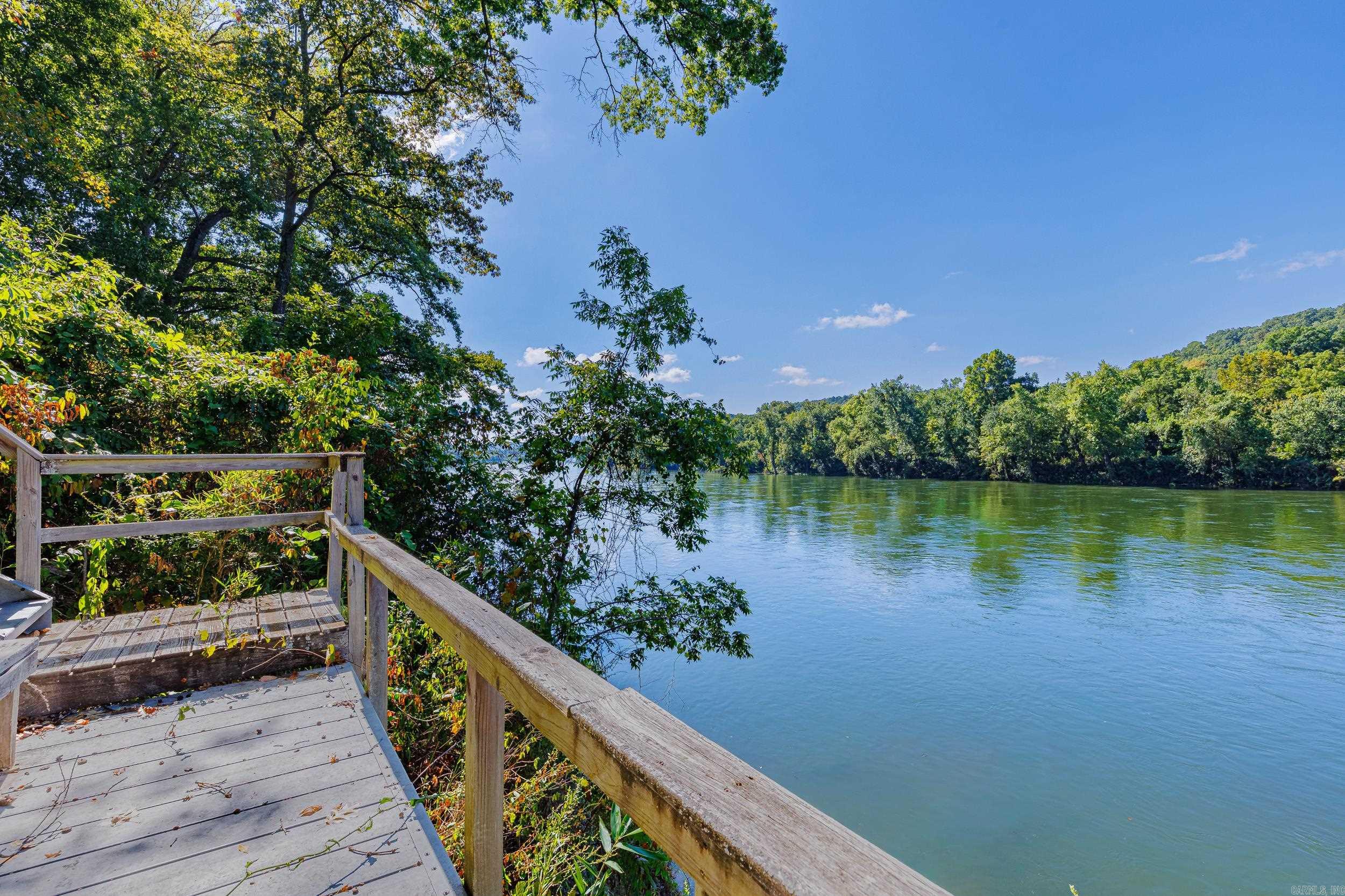 1194 Sadieville  Calico Rock, AR