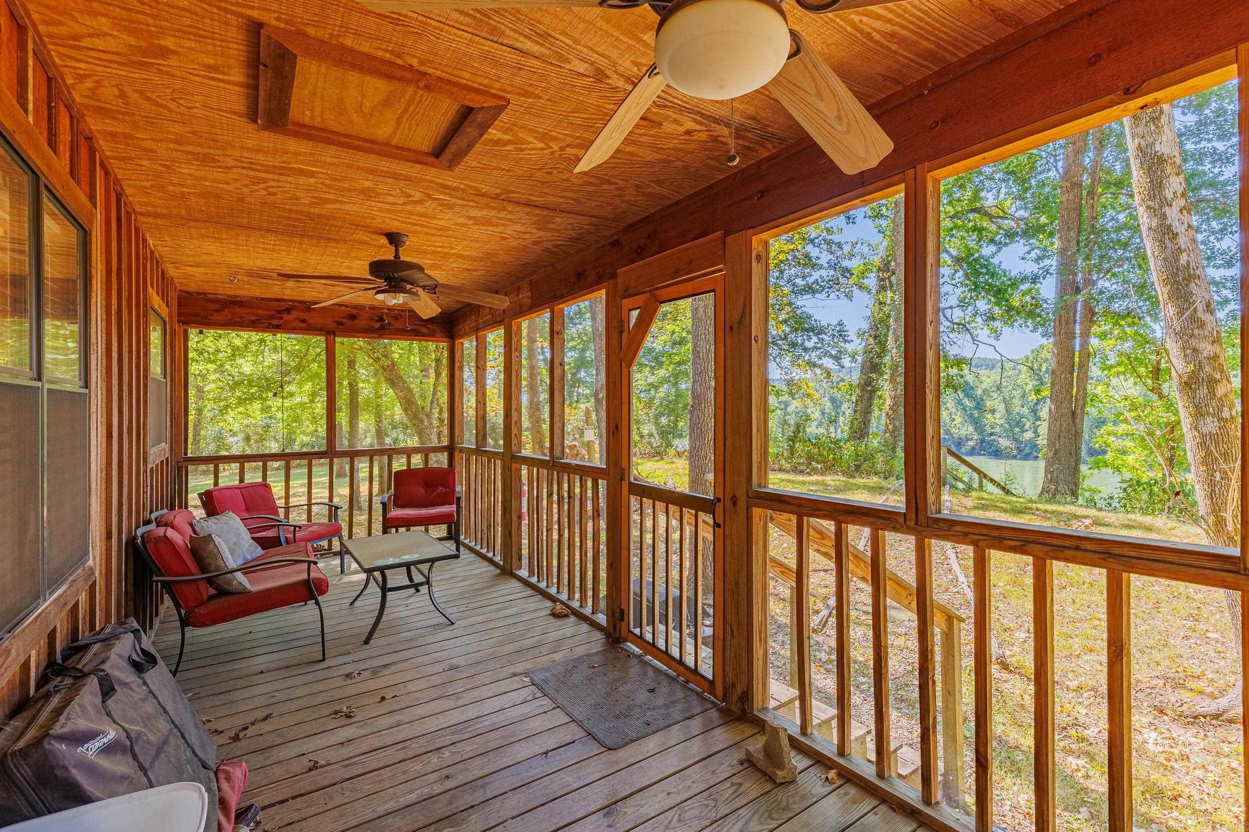 1194 Sadieville  Calico Rock, AR