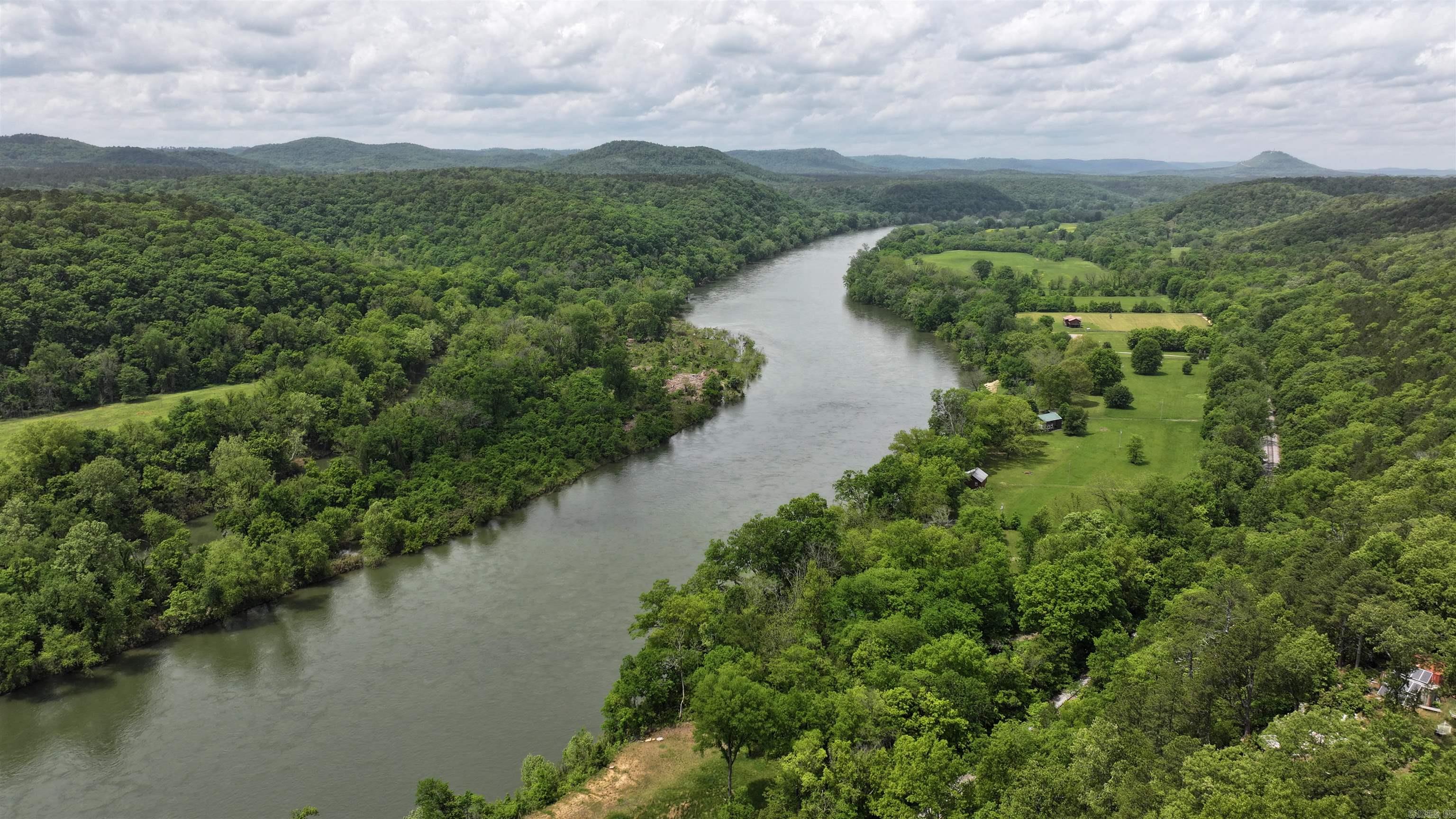 1194 Sadieville  Calico Rock, AR