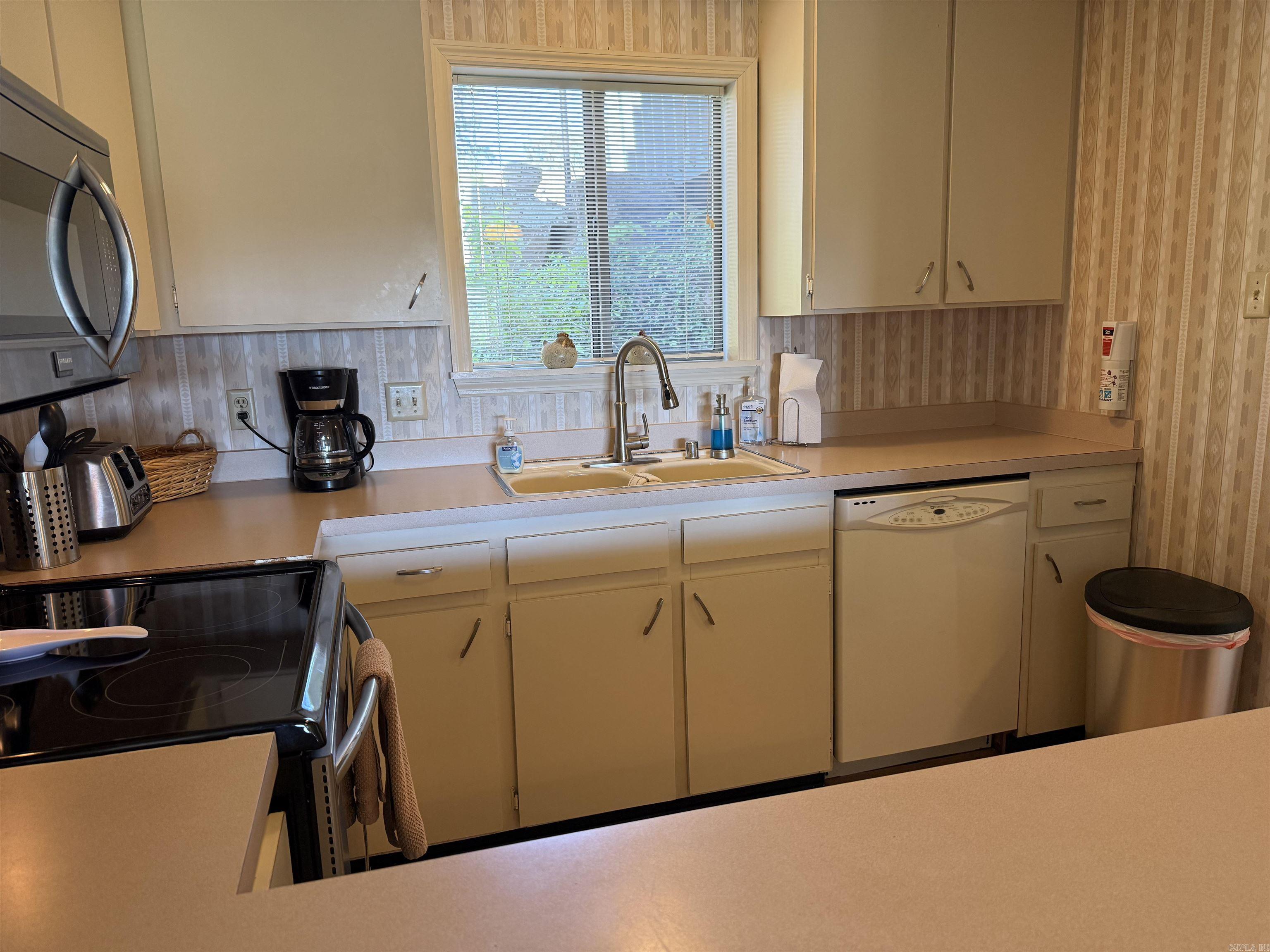 125 Chelsea Dr. #28  Fairfield Bay, AR