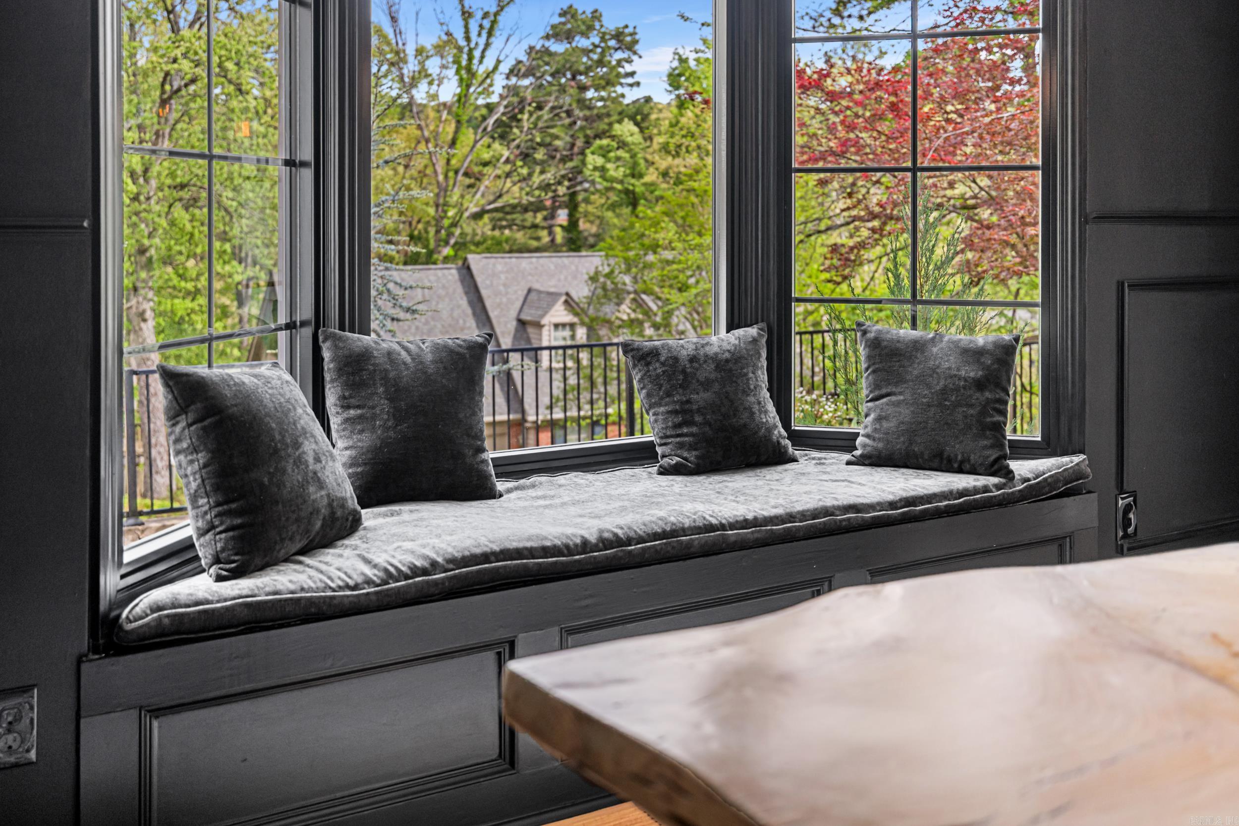 17 Foxhunt Trl  Little Rock, AR