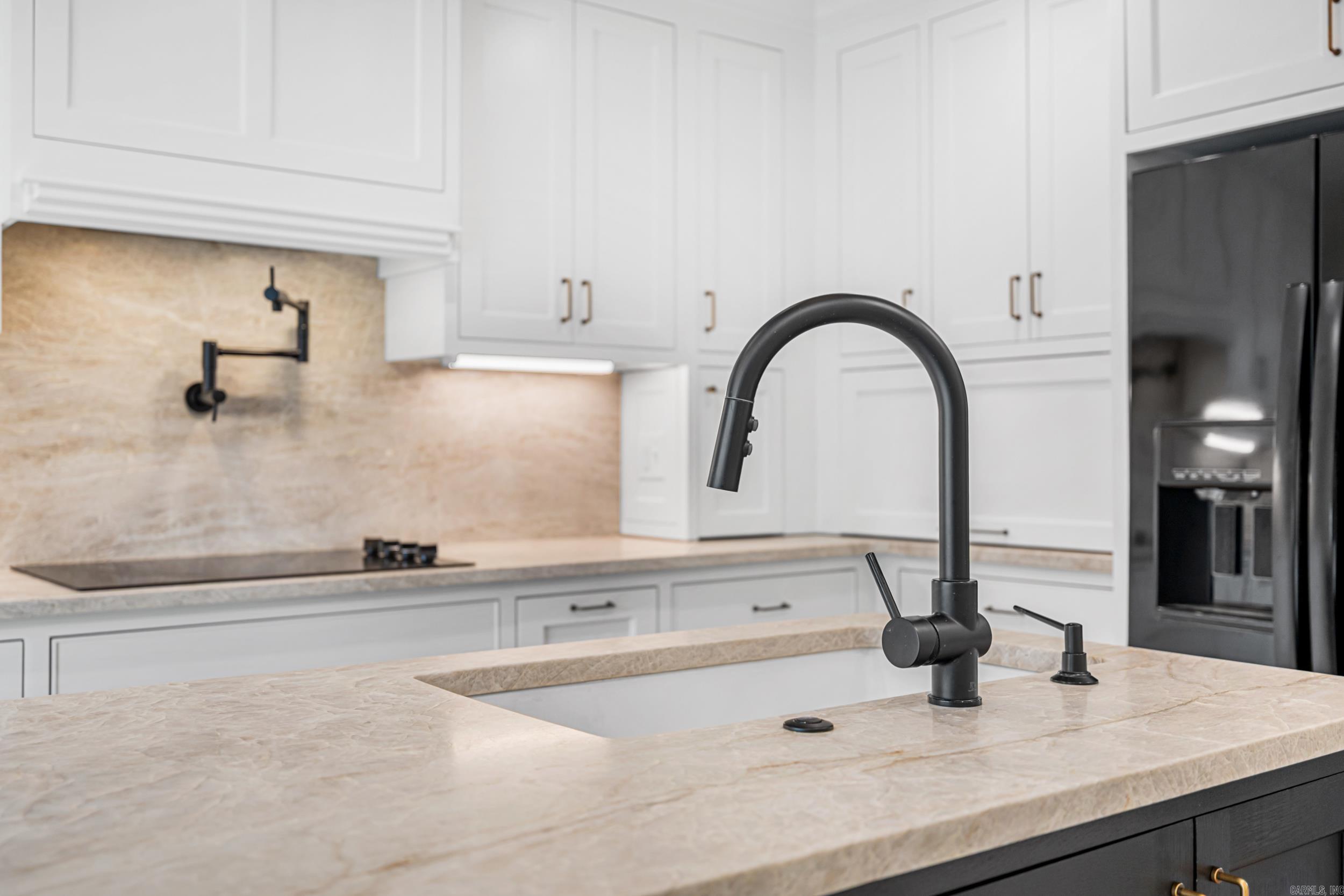 17 Foxhunt Trl  Little Rock, AR