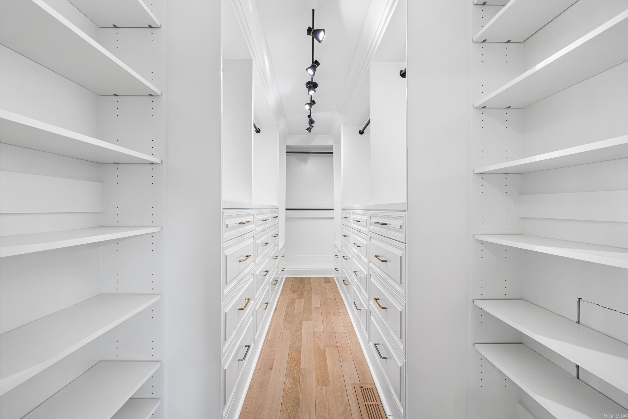 17 Foxhunt Trl  Little Rock, AR