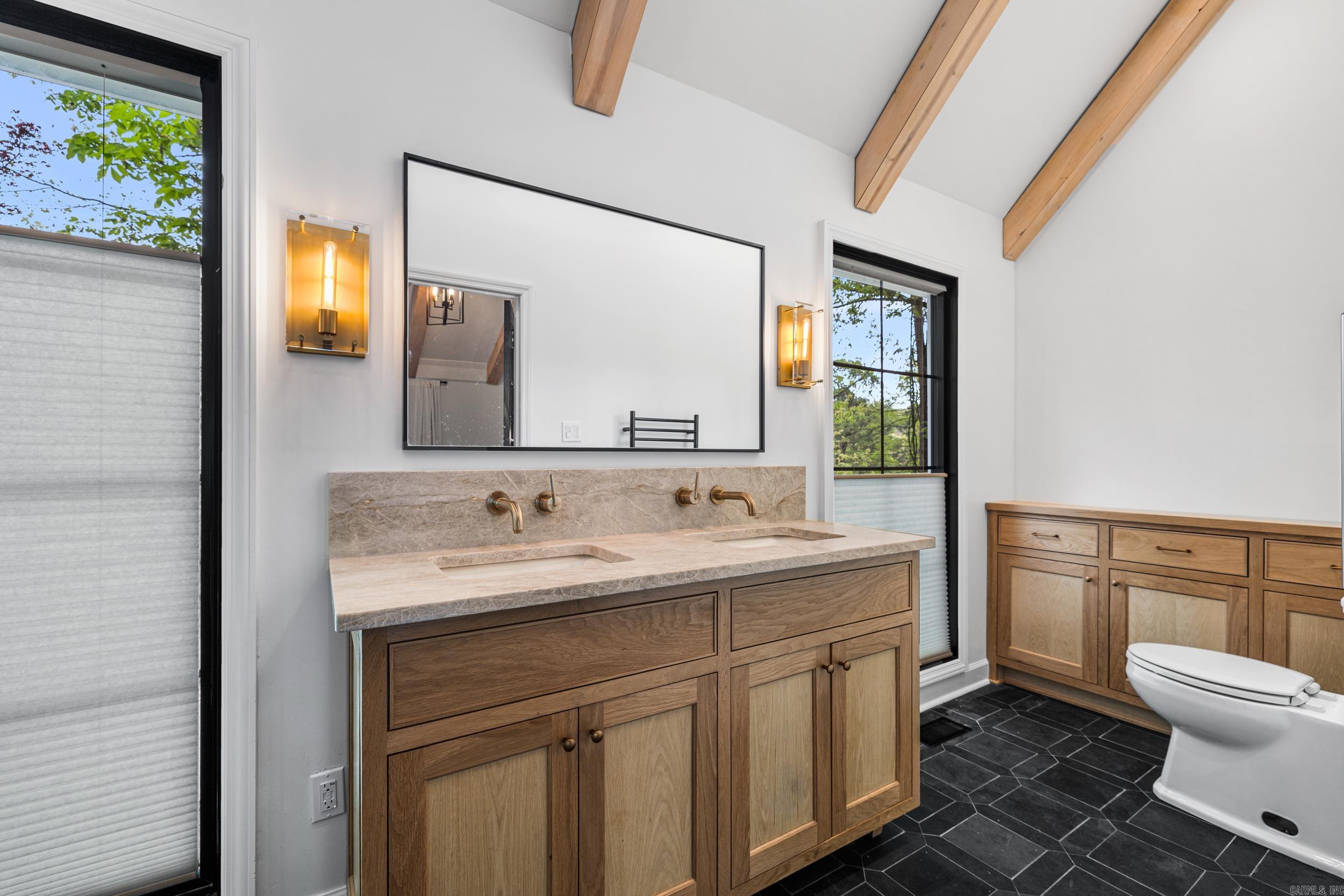 17 Foxhunt Trl  Little Rock, AR