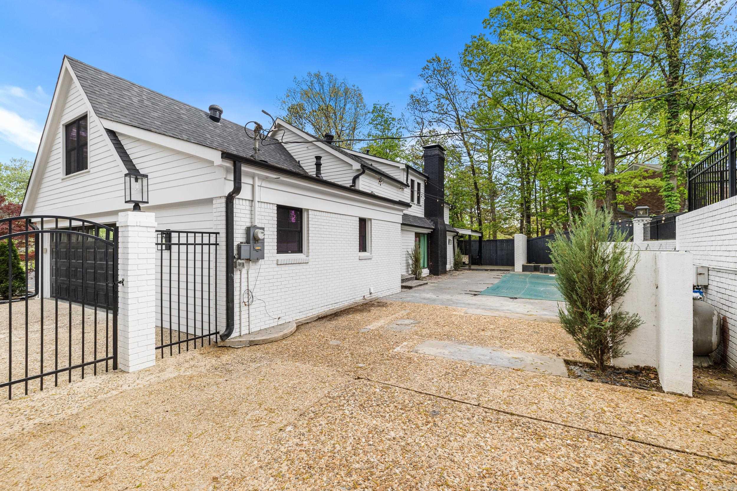 17 Foxhunt Trl  Little Rock, AR