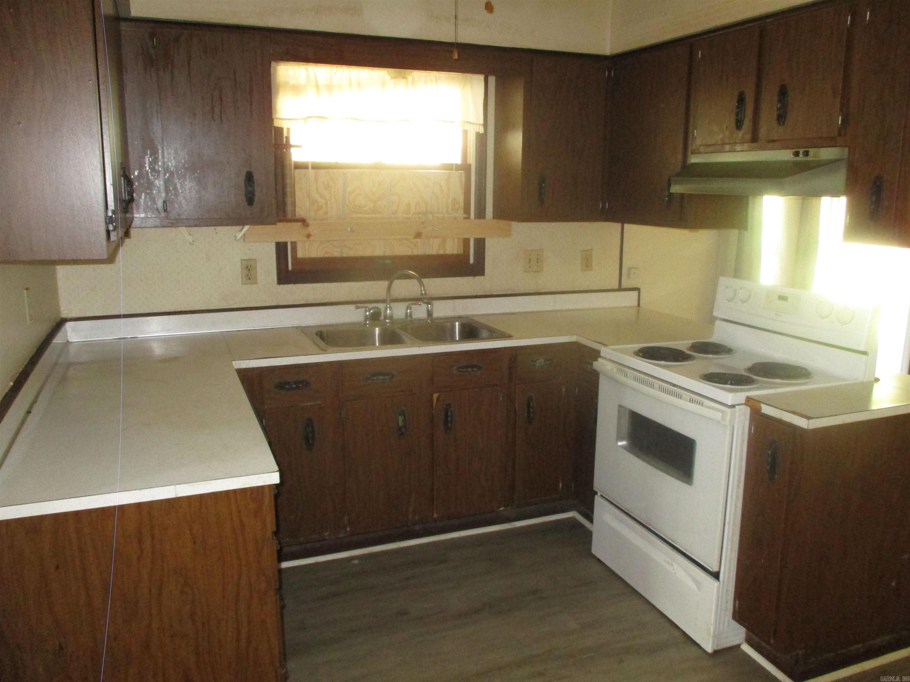 1913 Buffalo  North Little Rock, AR