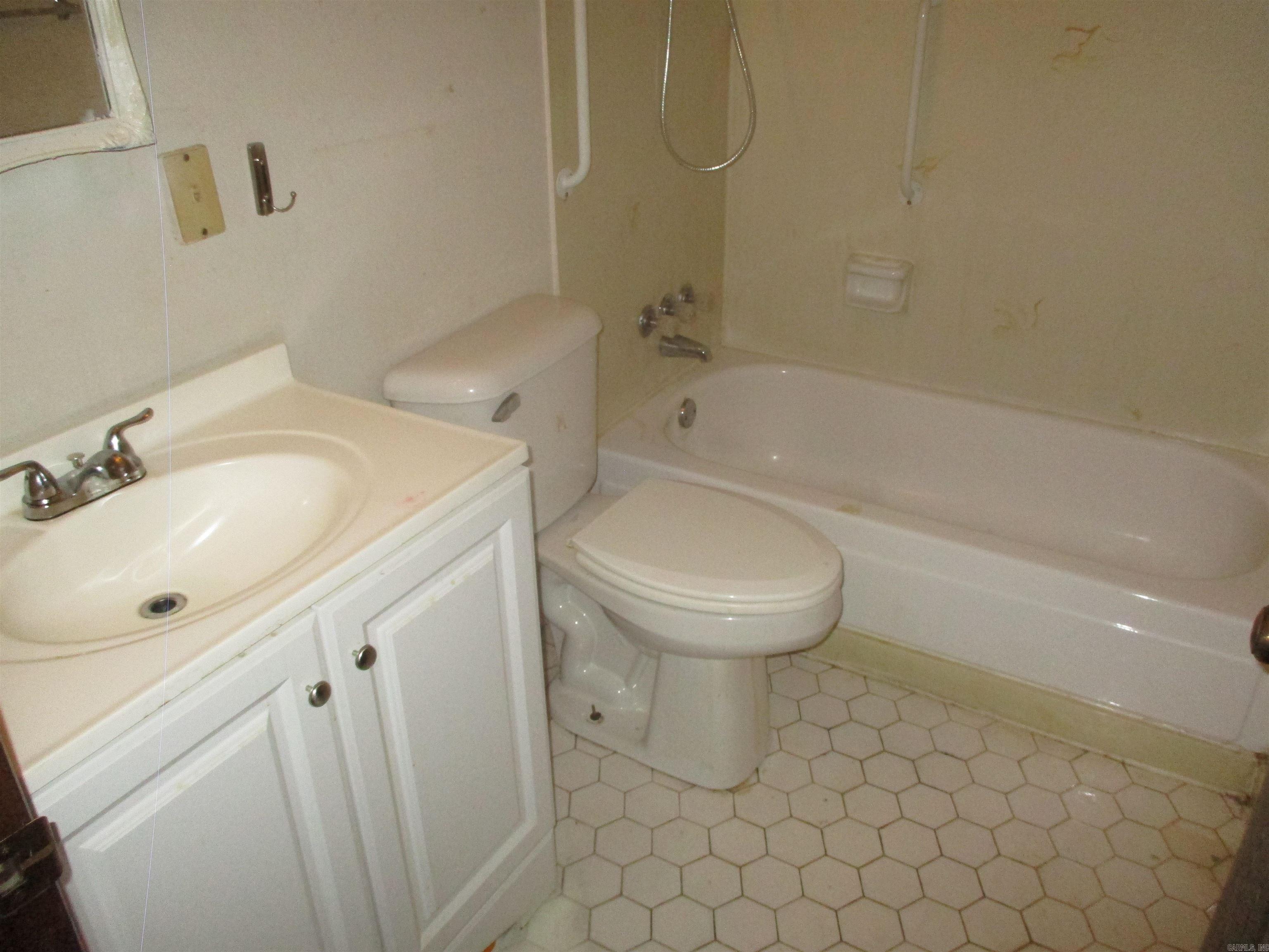 1913 Buffalo  North Little Rock, AR