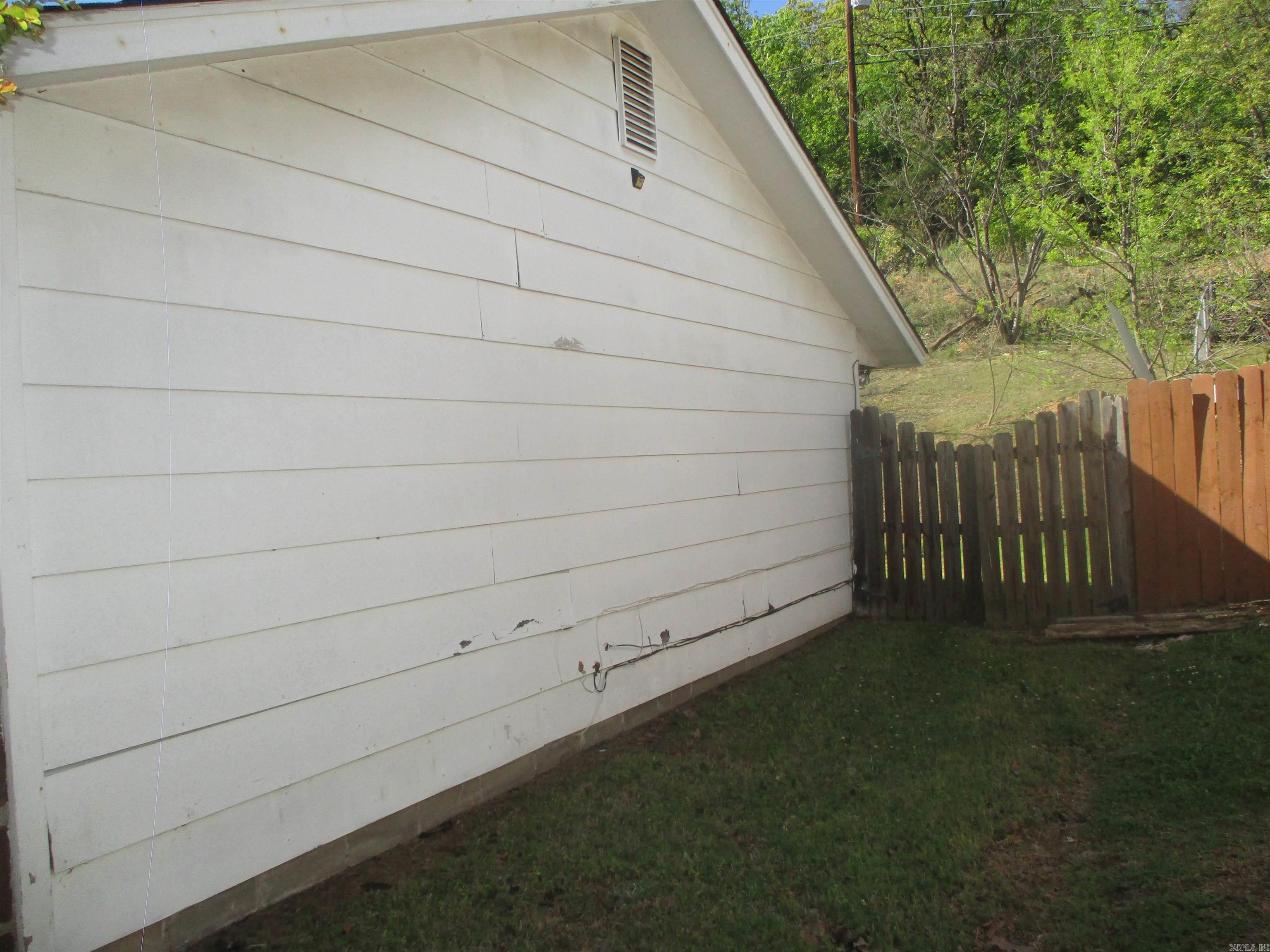 1913 Buffalo  North Little Rock, AR