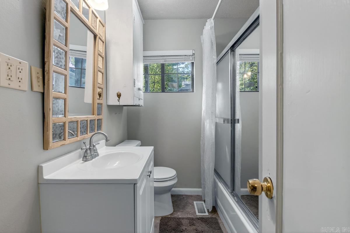 4319 Kenyon  Little Rock, AR