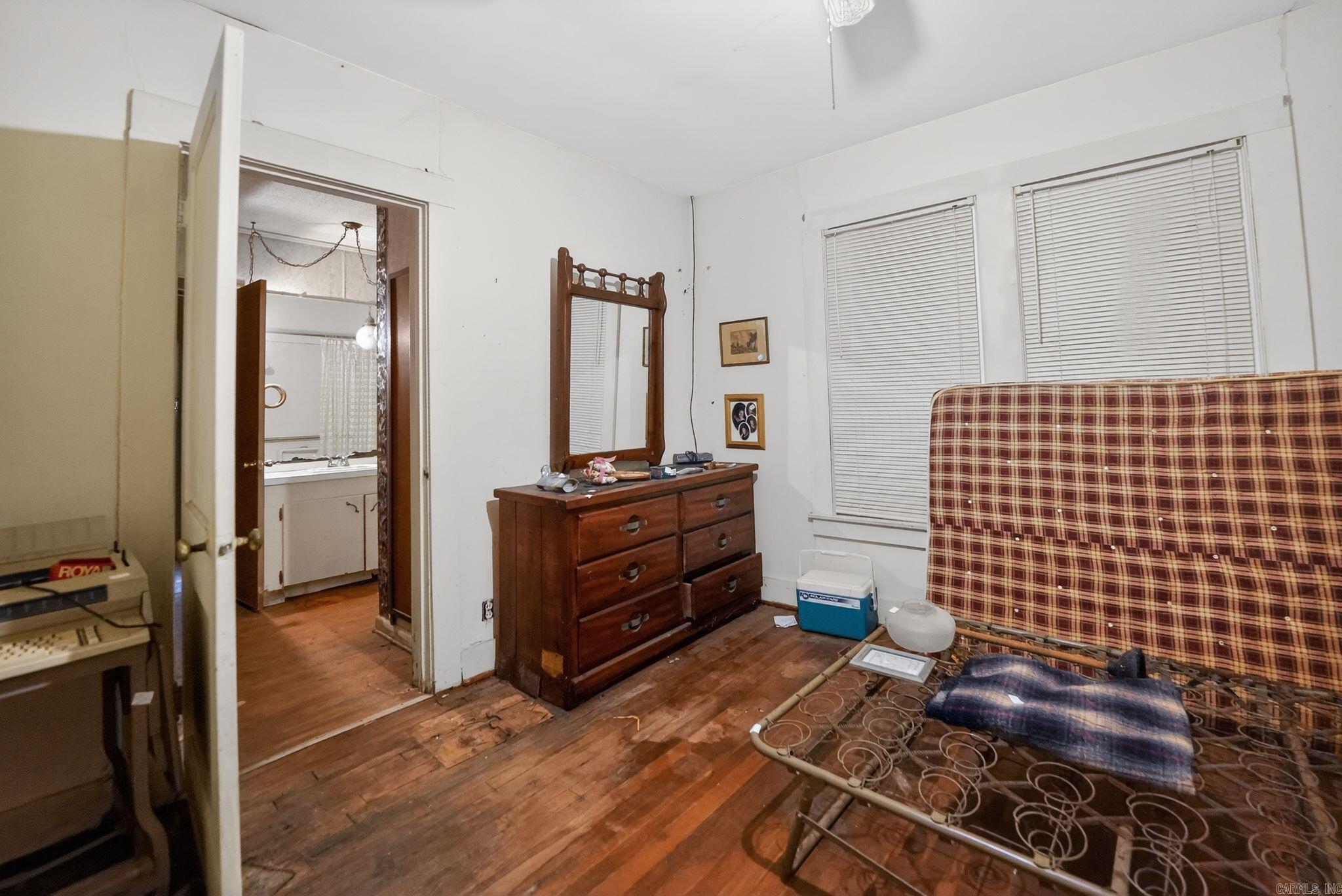 2437 Lakeshore  Lake Village, AR