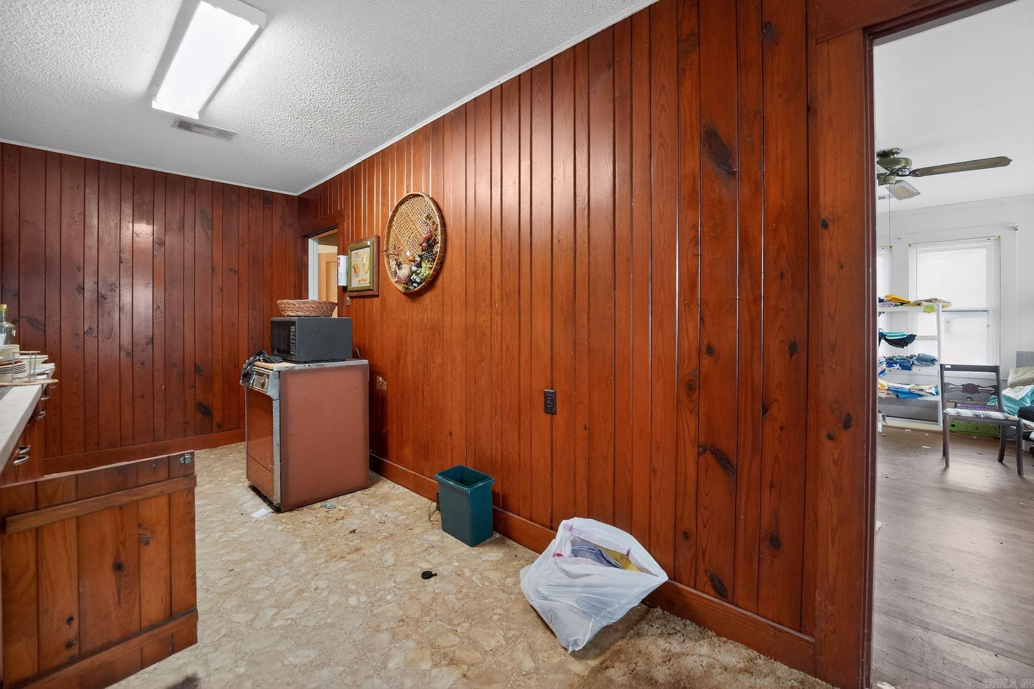 2437 Lakeshore  Lake Village, AR