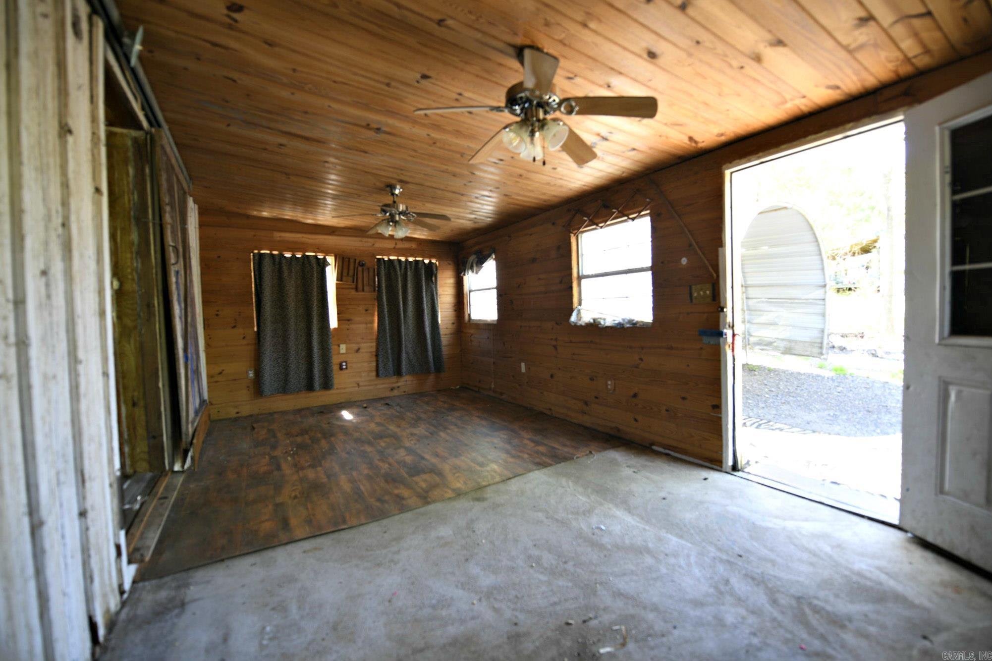 118 Polk Road 76 E  Mena, AR