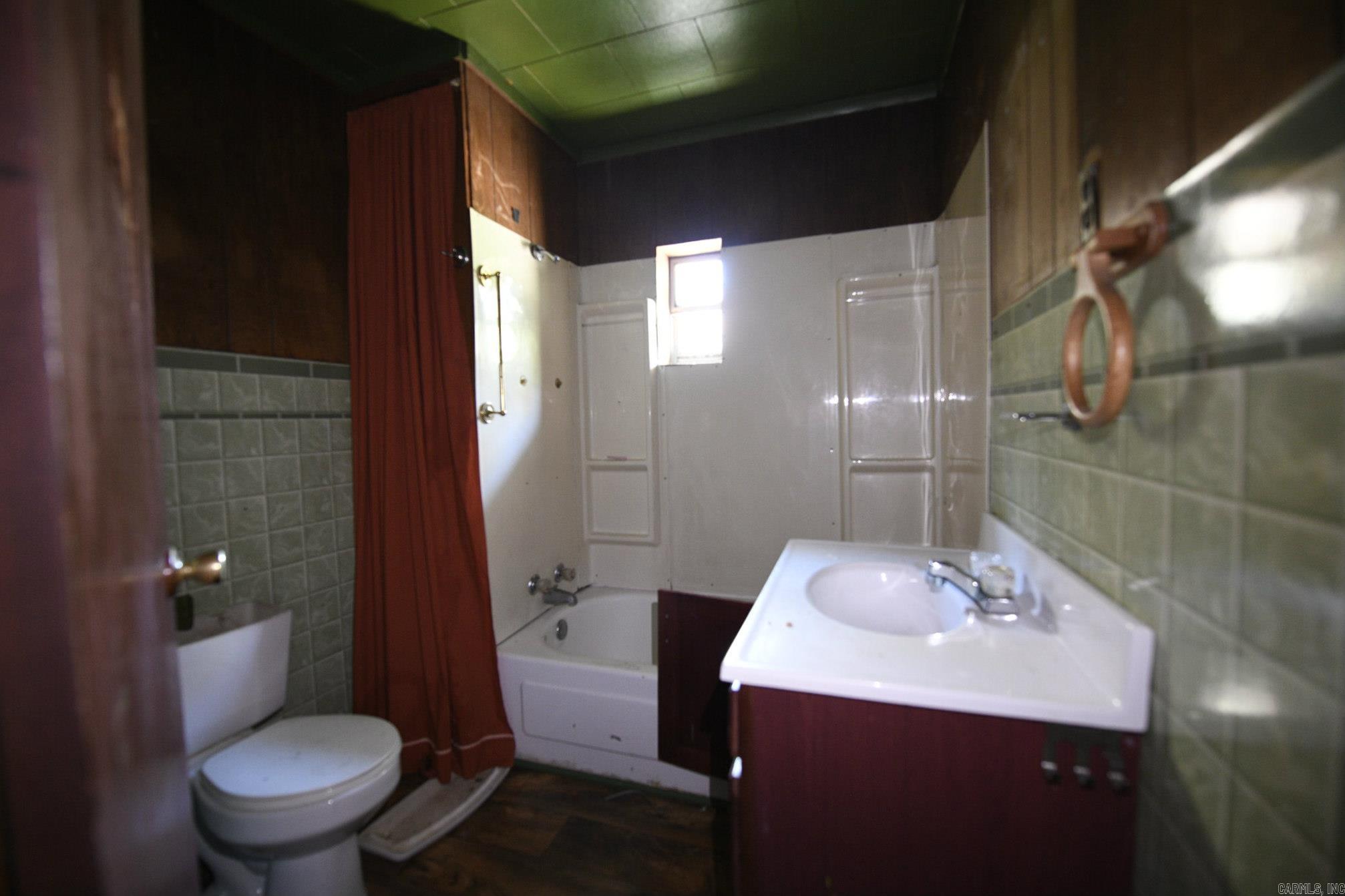 118 Polk Road 76 E  Mena, AR