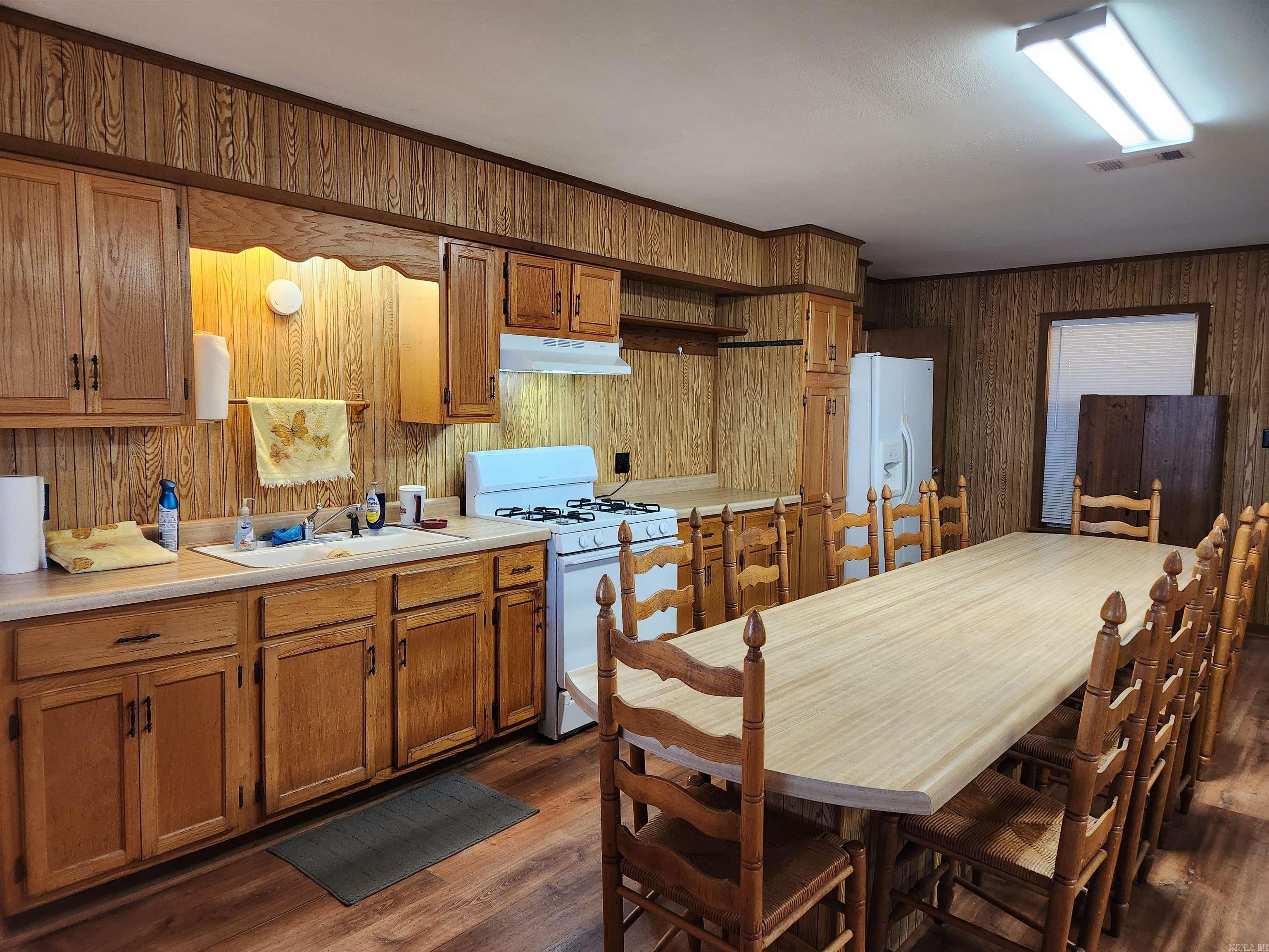 6194 Cane Creek  Star City, AR