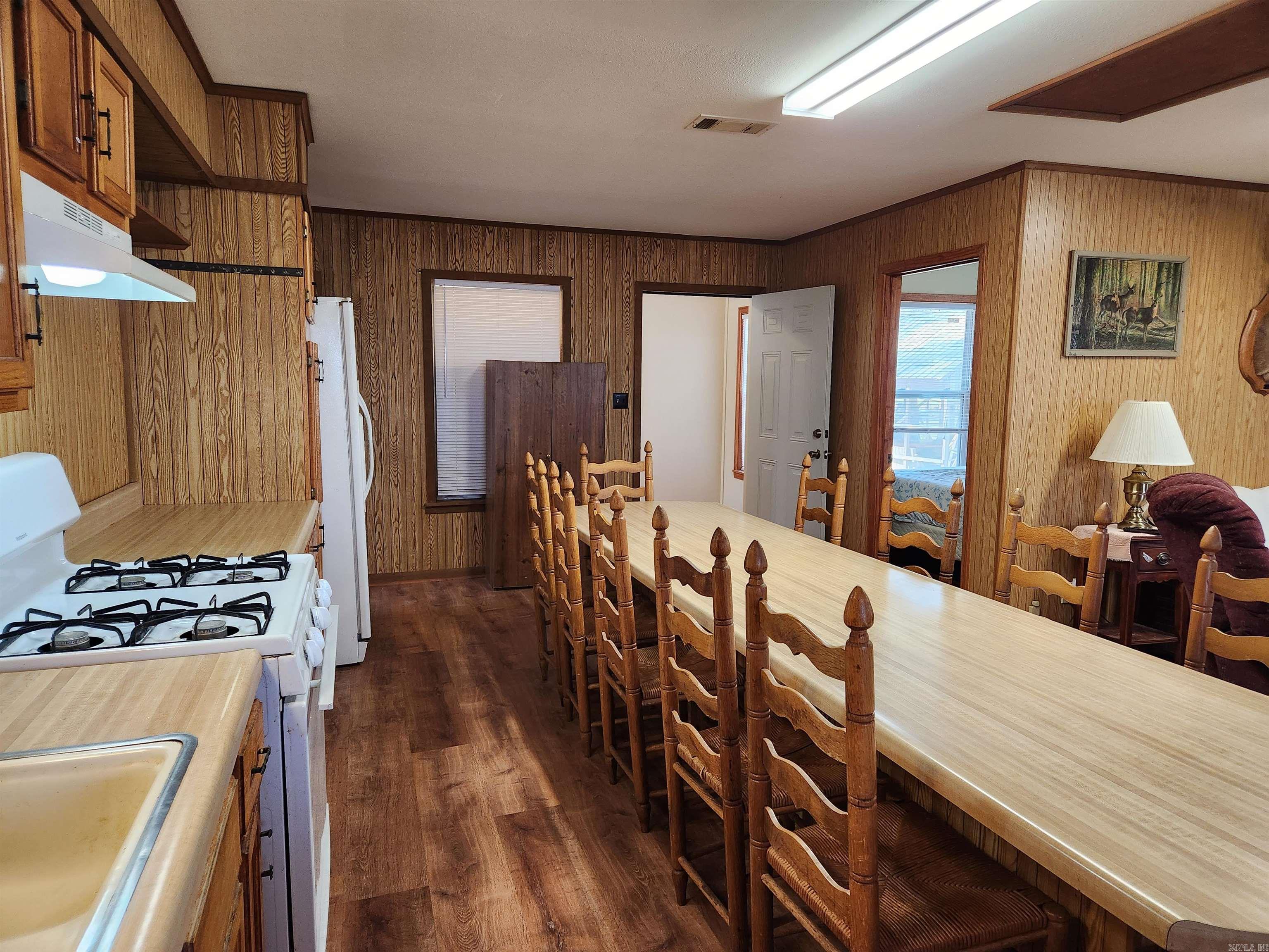 6194 Cane Creek  Star City, AR