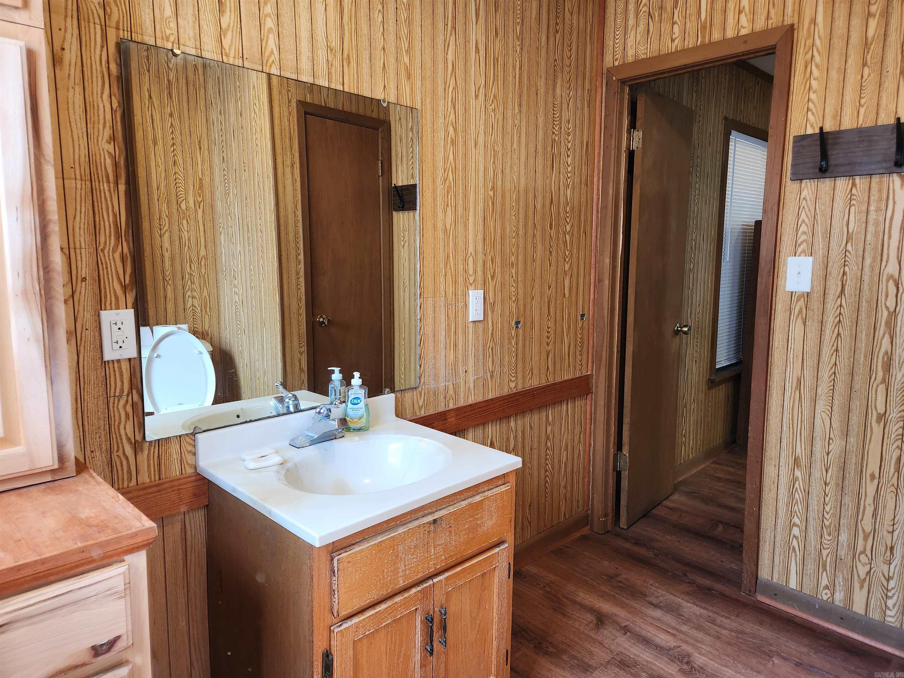 6194 Cane Creek  Star City, AR