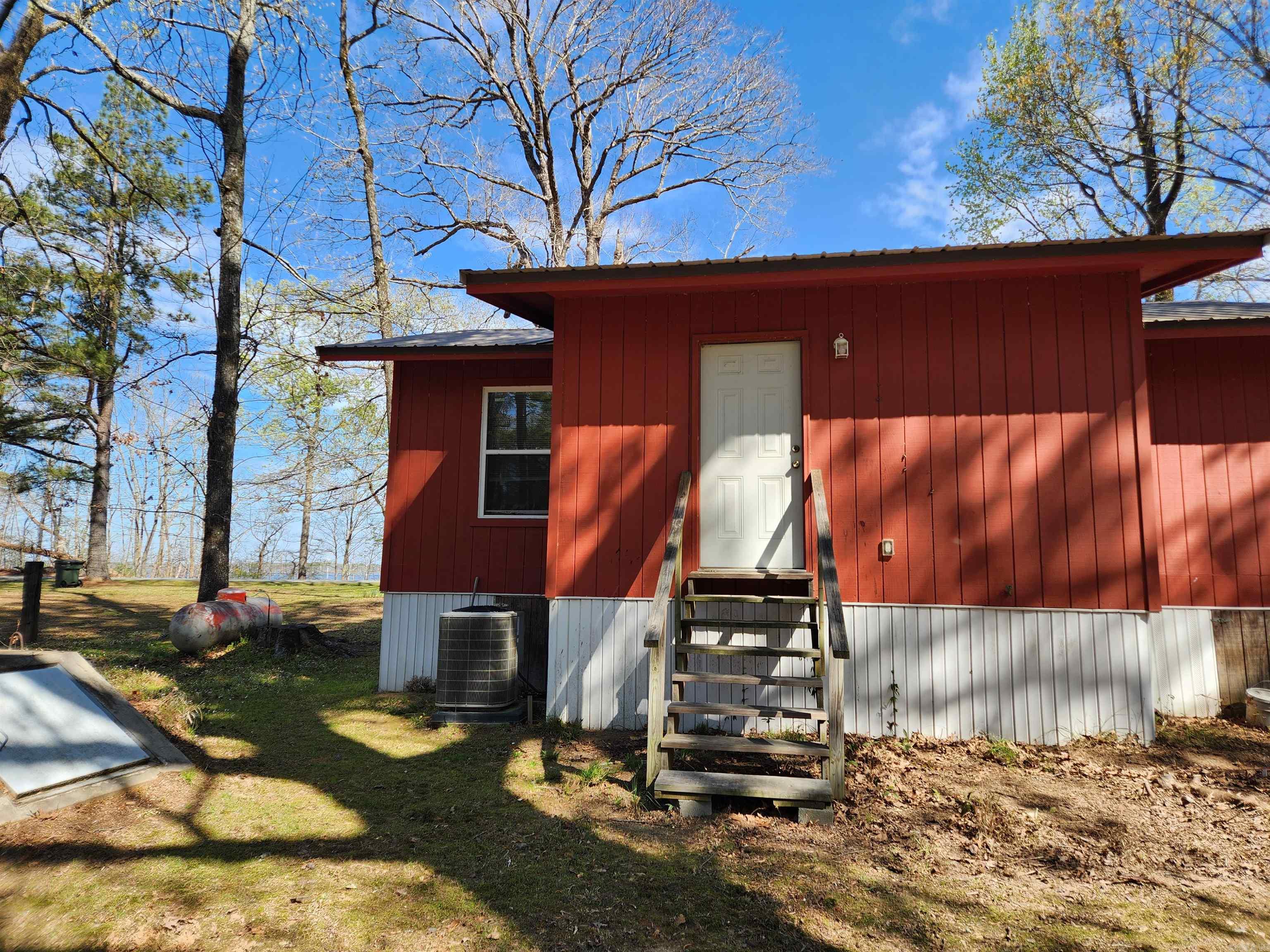 6194 Cane Creek  Star City, AR