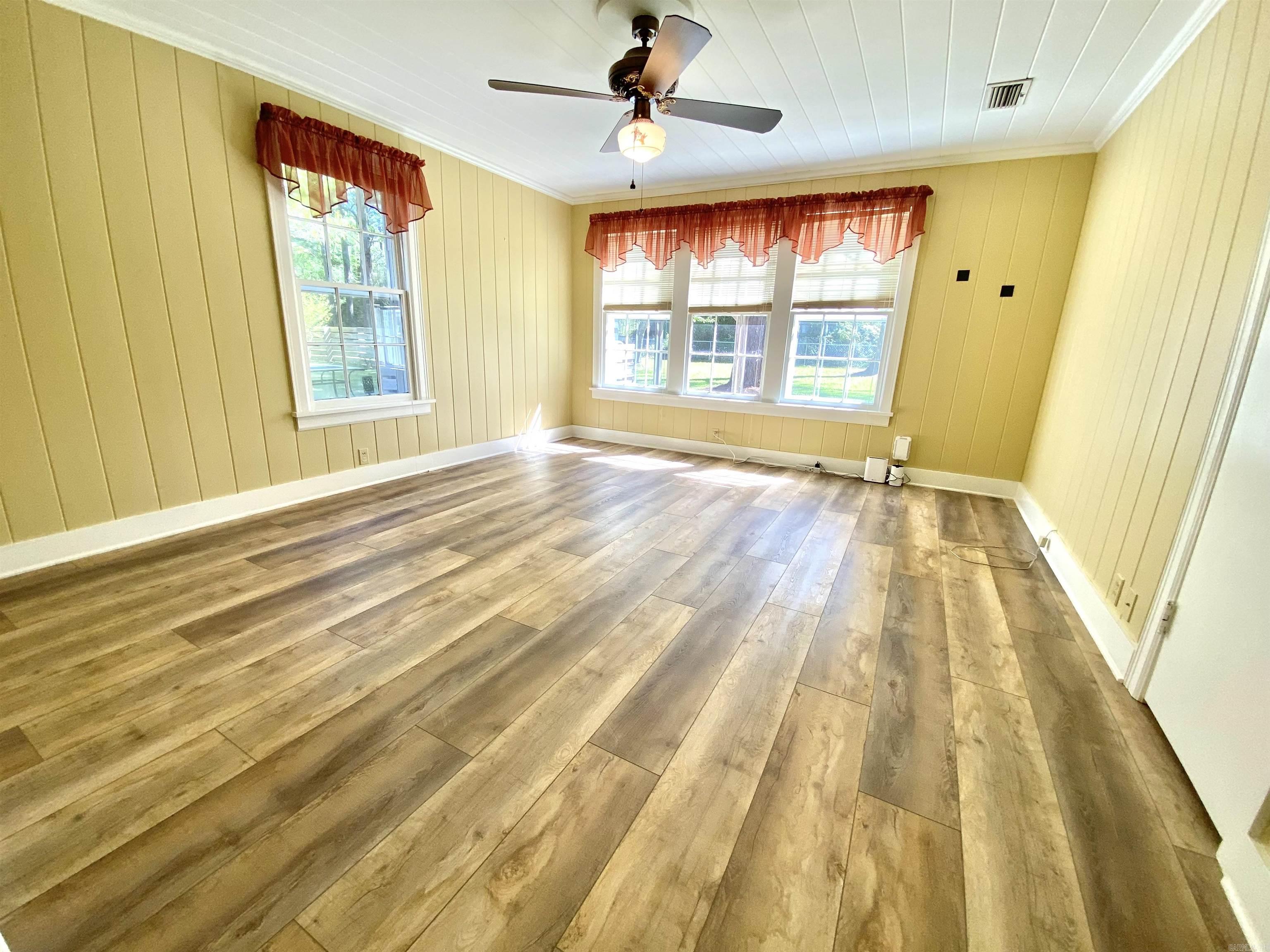 1612 W 4th  Fordyce, AR