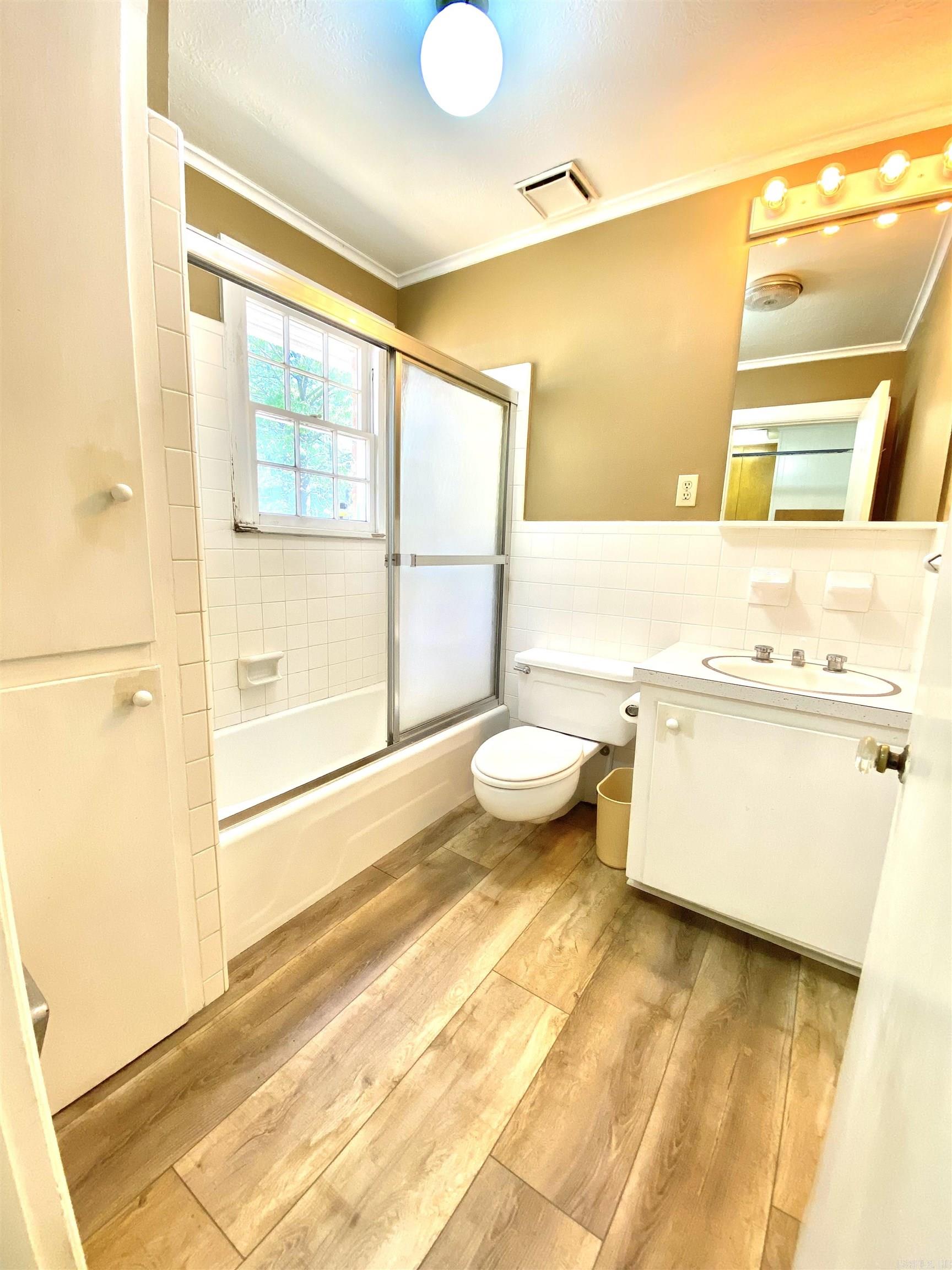 1612 W 4th  Fordyce, AR