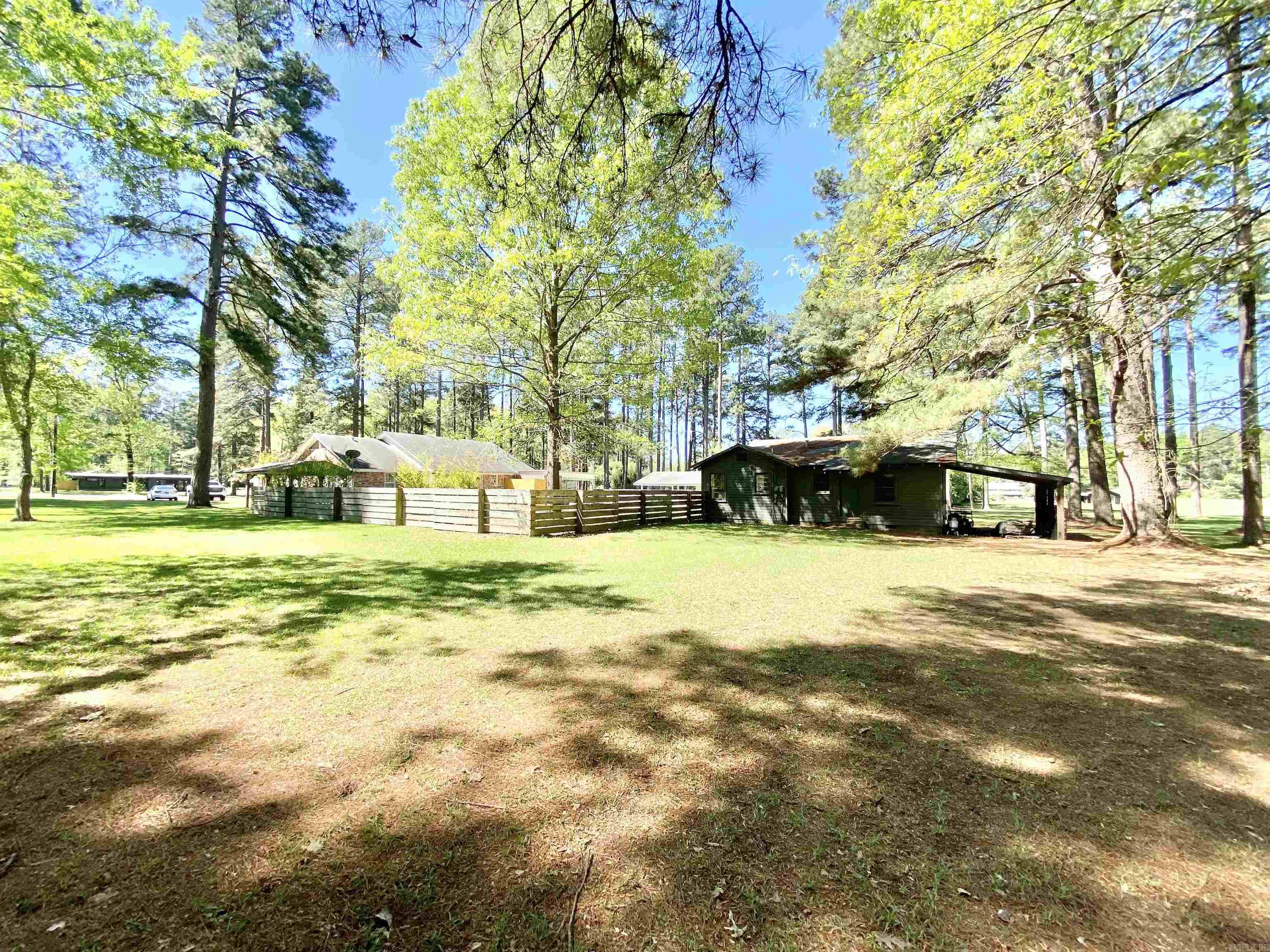 1612 W 4th  Fordyce, AR