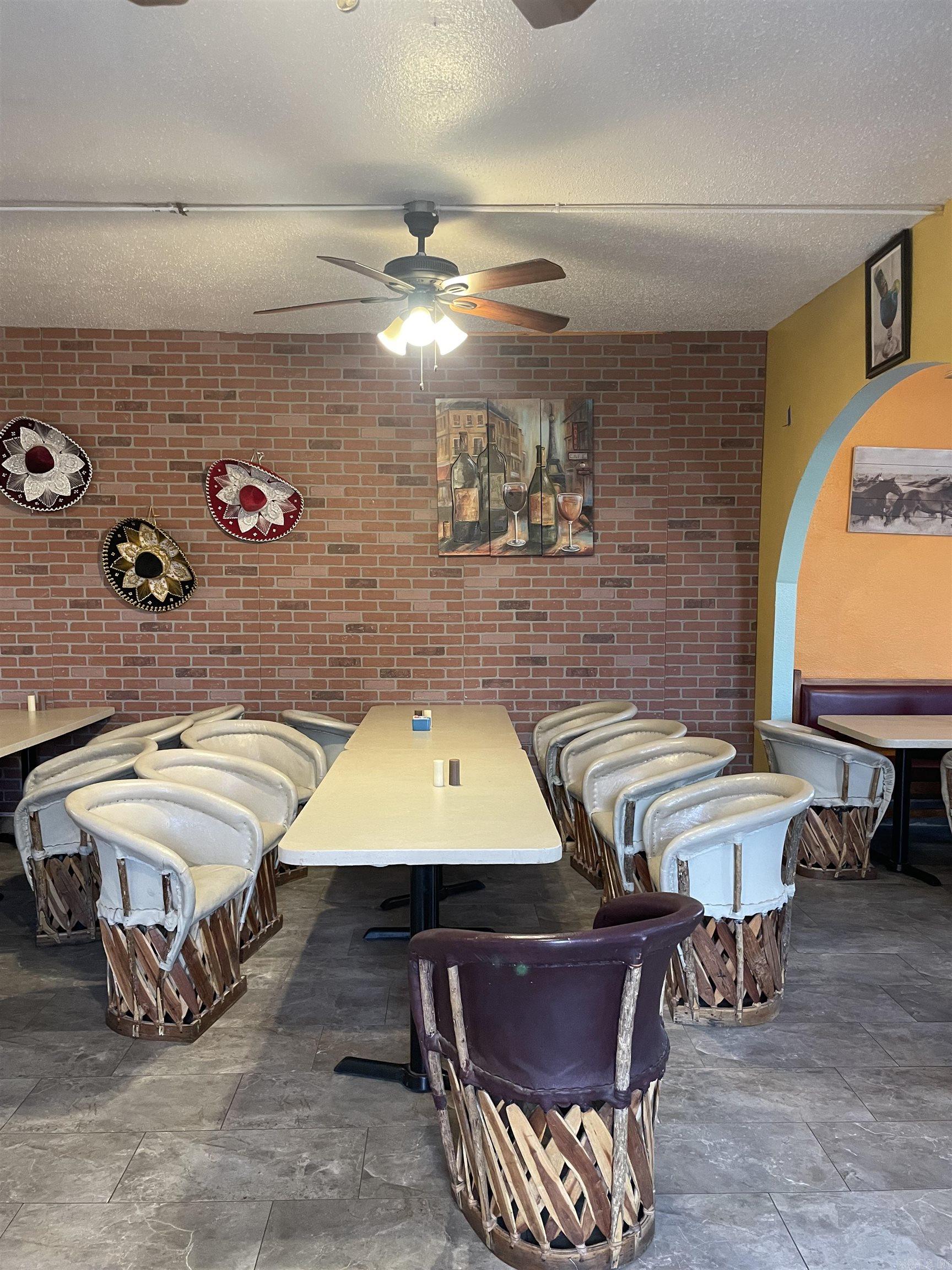 217 & 215 N Front  Dardanelle, AR