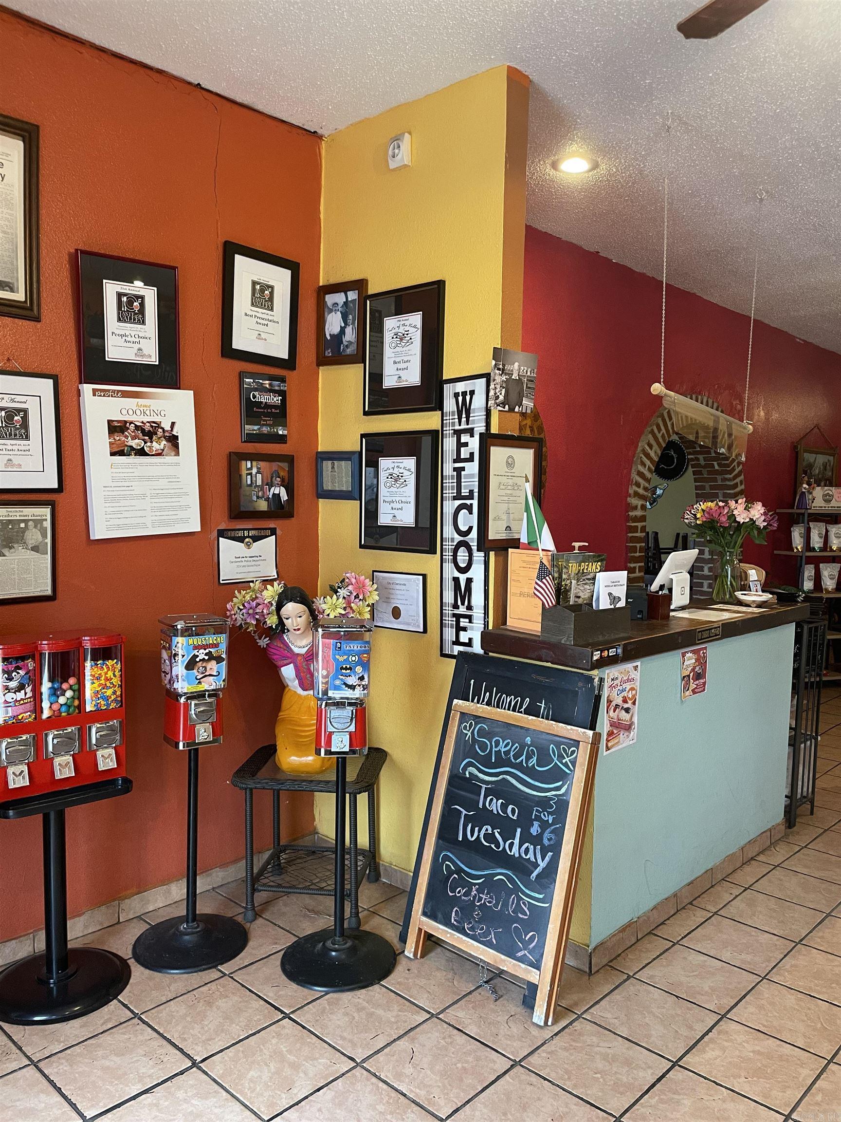 217 & 215 N Front  Dardanelle, AR