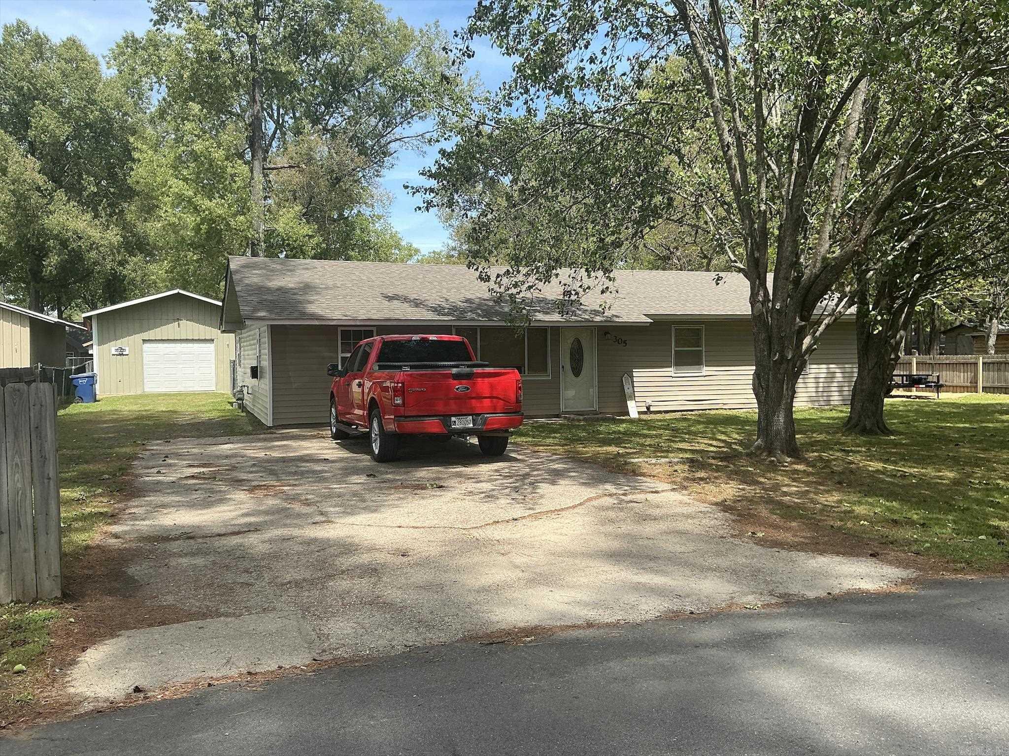 305 E Scott  Hamburg, AR