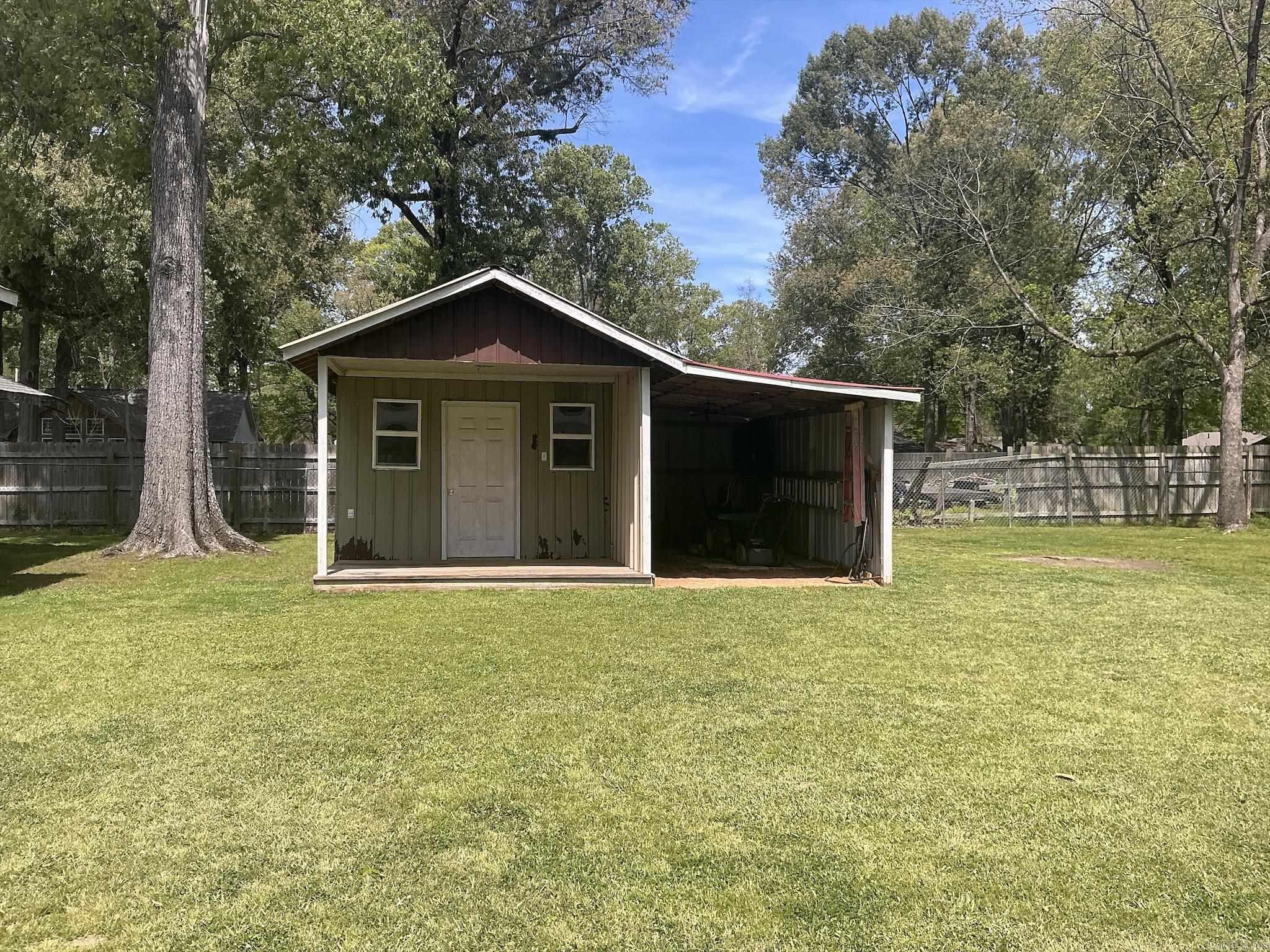 305 E Scott  Hamburg, AR