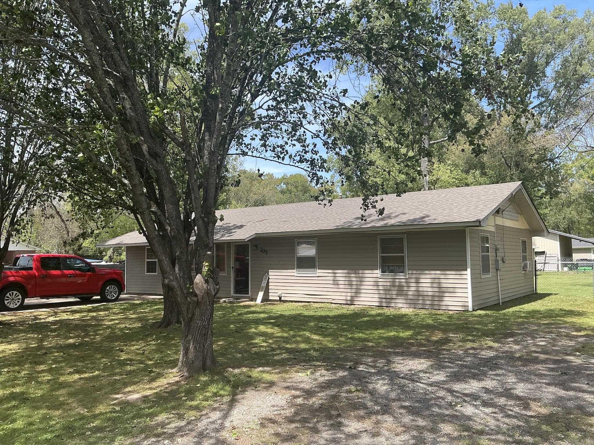 305 E Scott  Hamburg, AR
