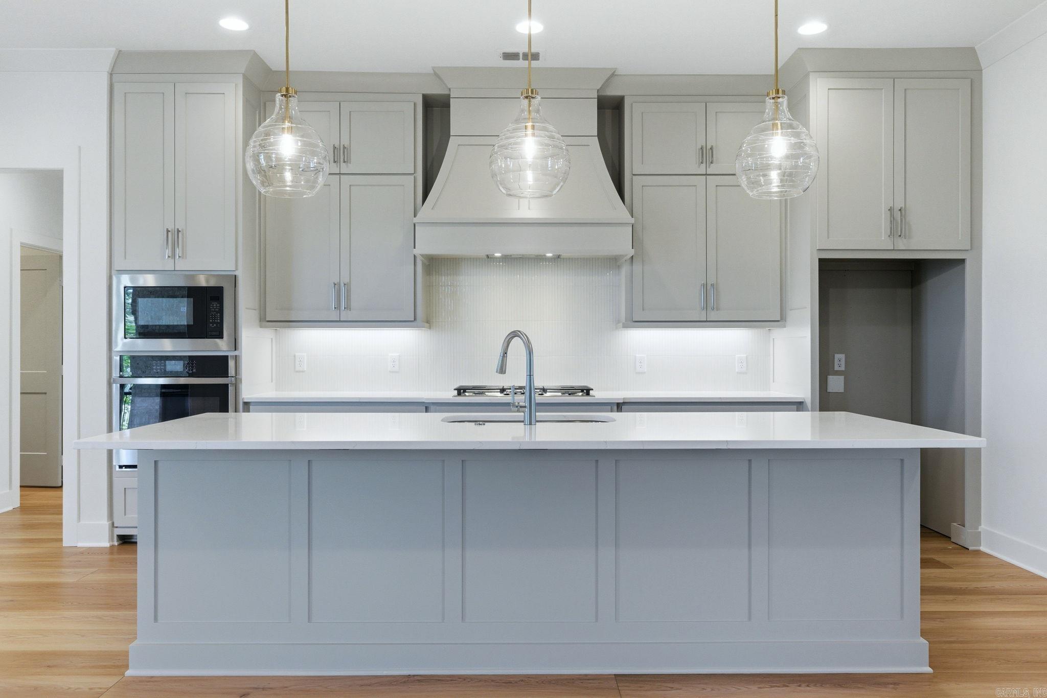 21 Mountain Brook  Little Rock, AR