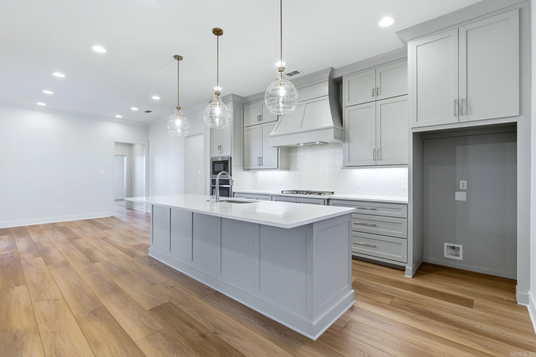 21 Mountain Brook  Little Rock, AR