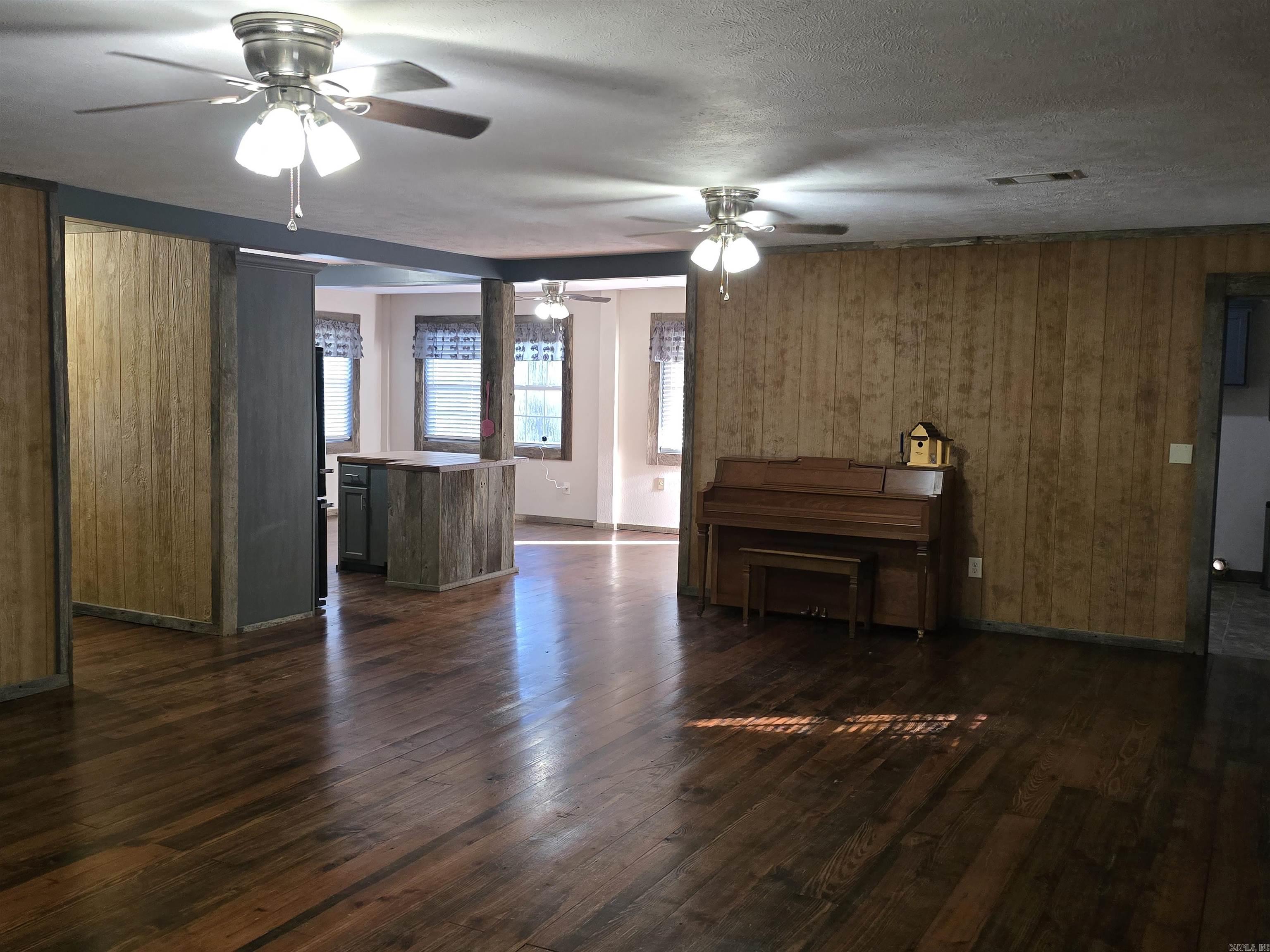 652 Red Hill  Searcy, AR