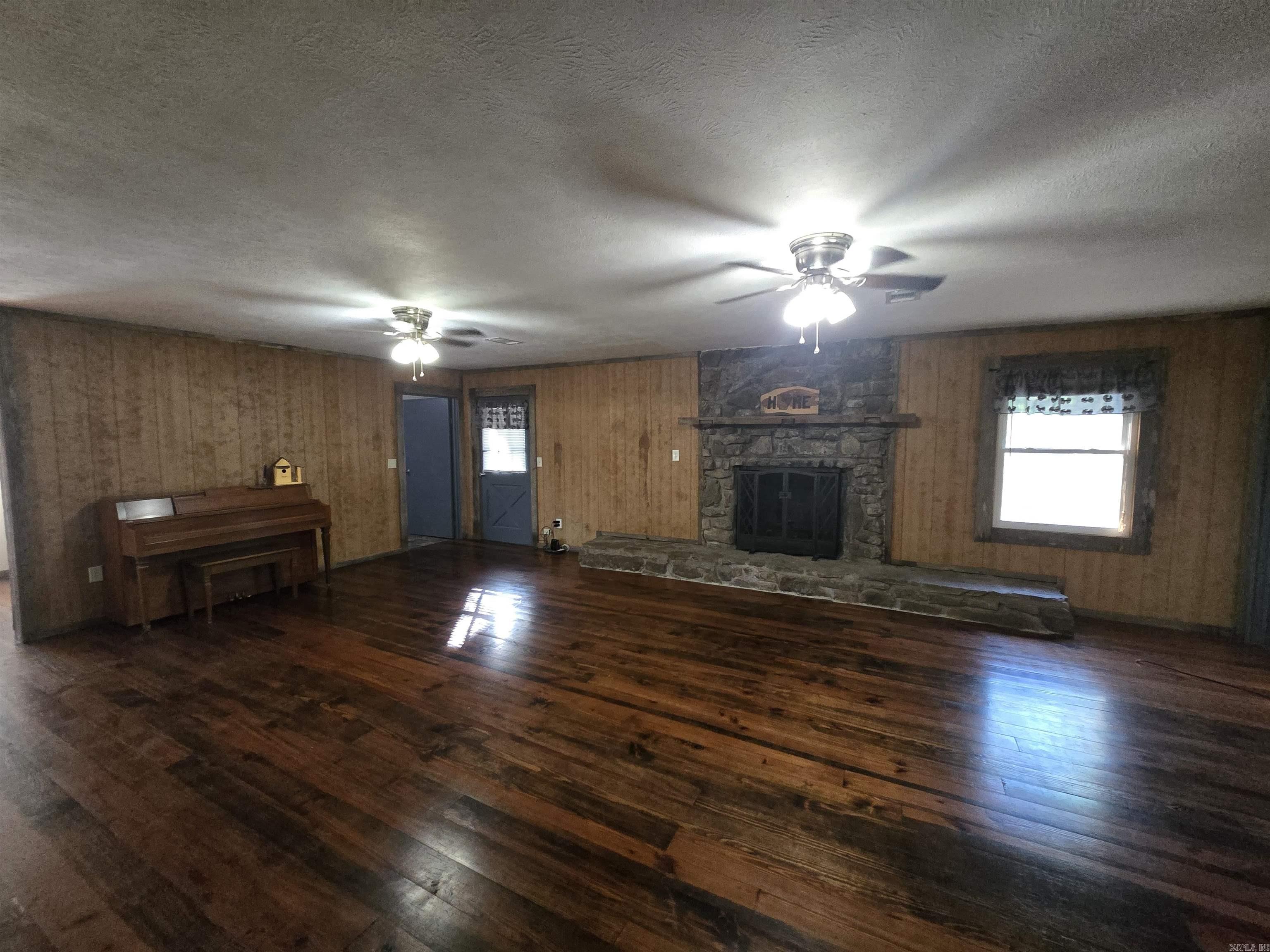 652 Red Hill  Searcy, AR