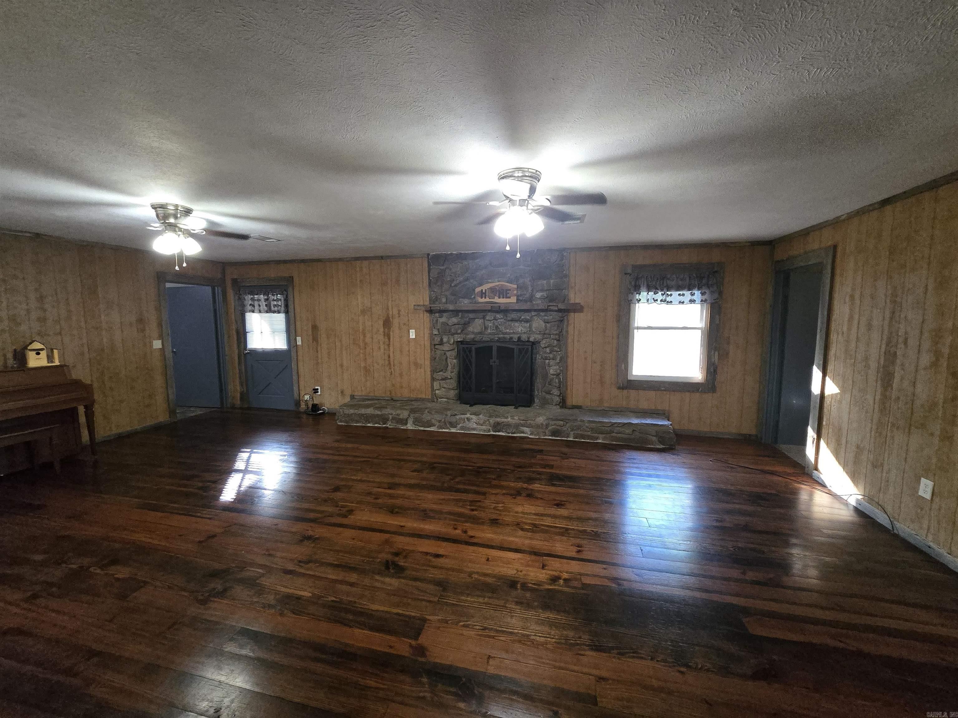 652 Red Hill  Searcy, AR