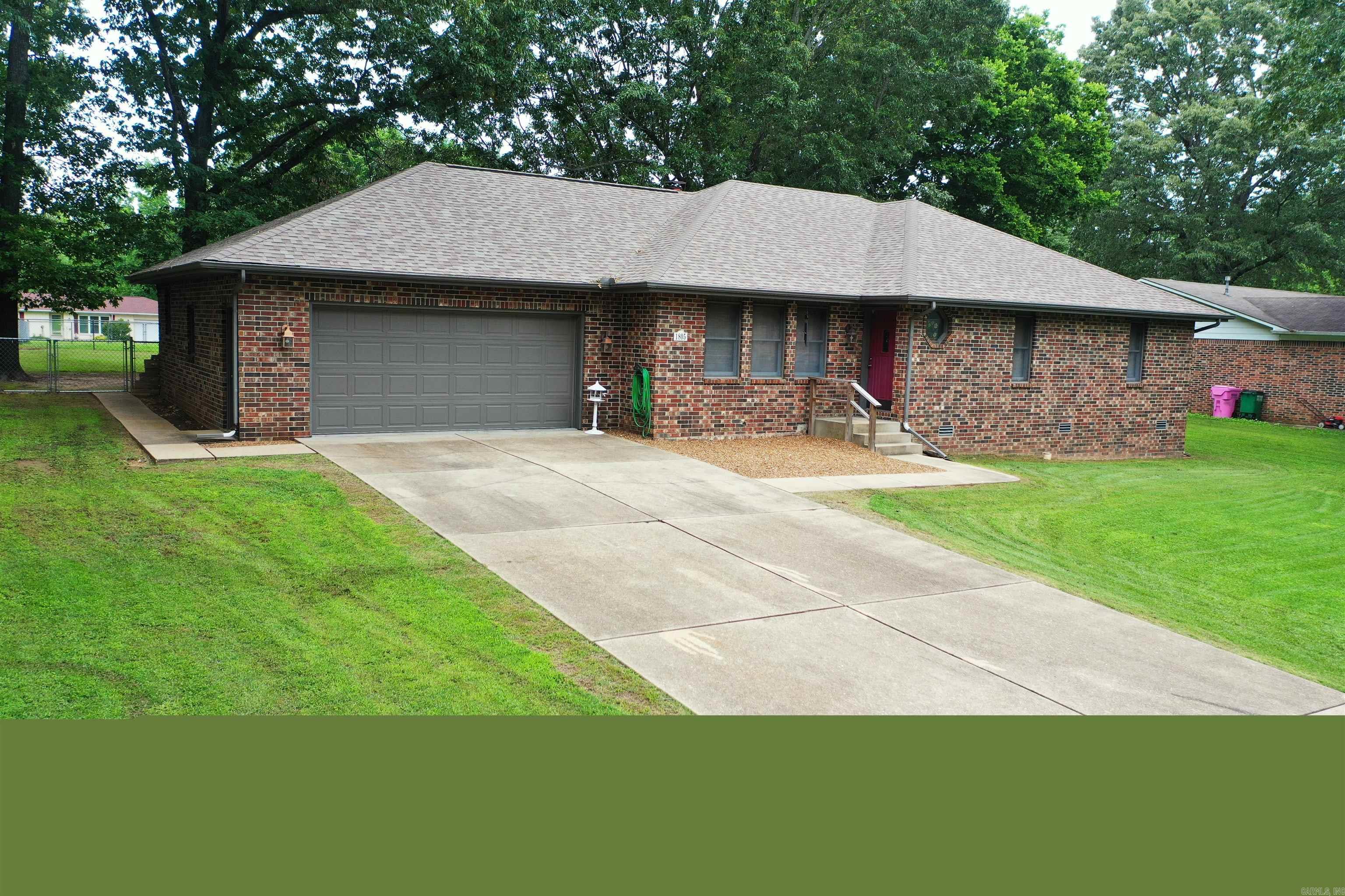 1805 Van Buren  Mountain Home, AR