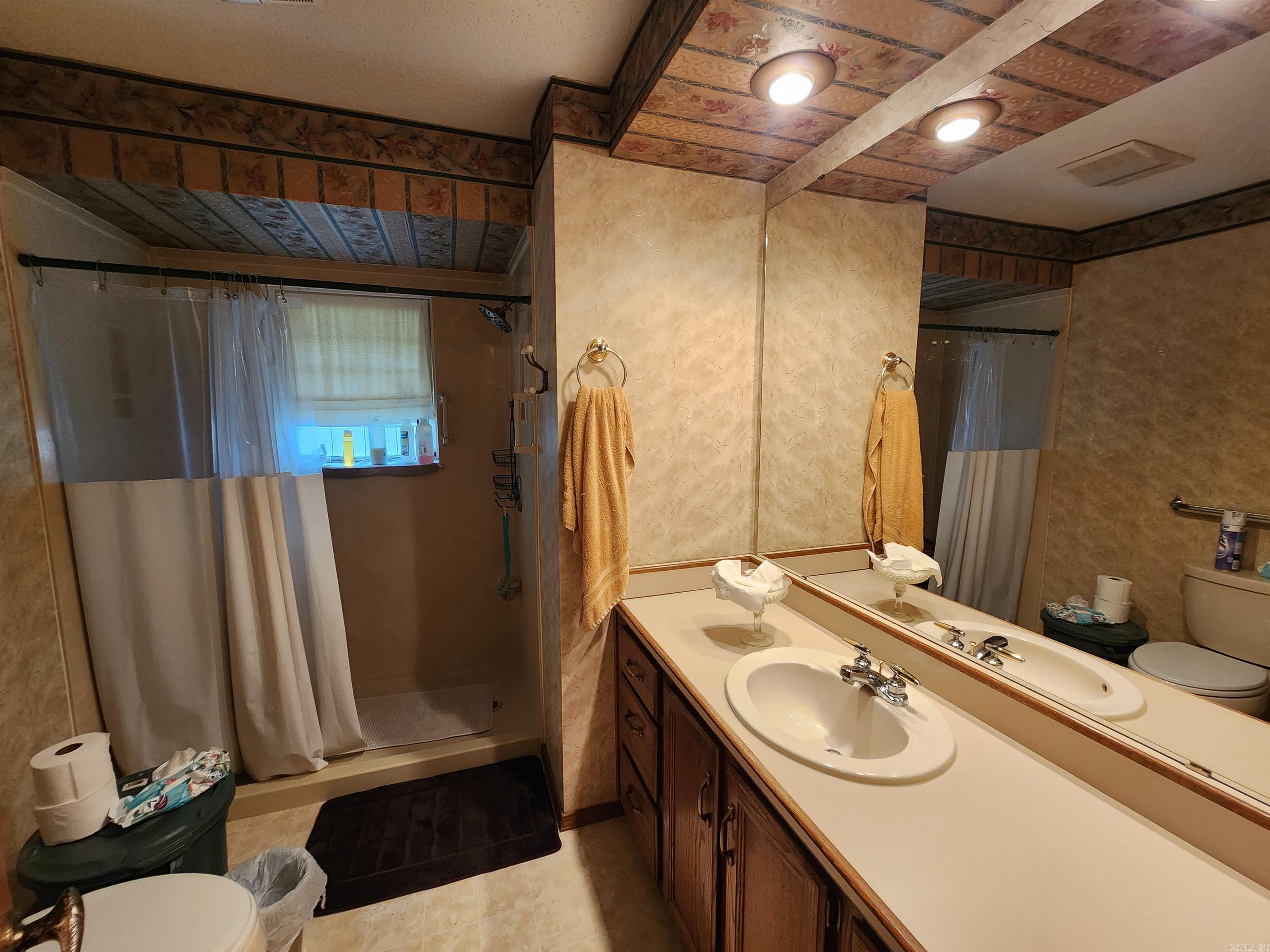 1805 Van Buren  Mountain Home, AR