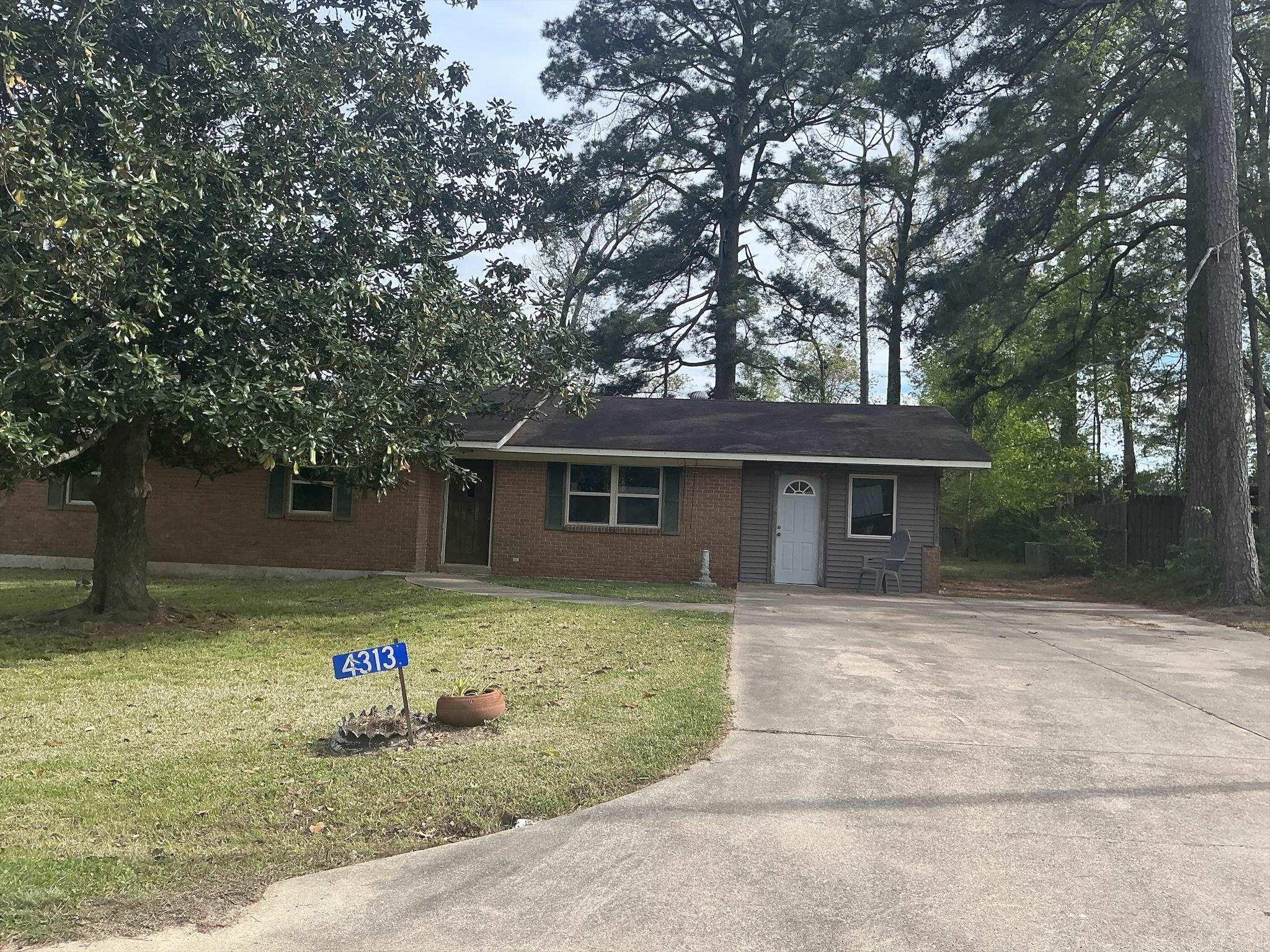 4313 Coronet  Crossett, AR