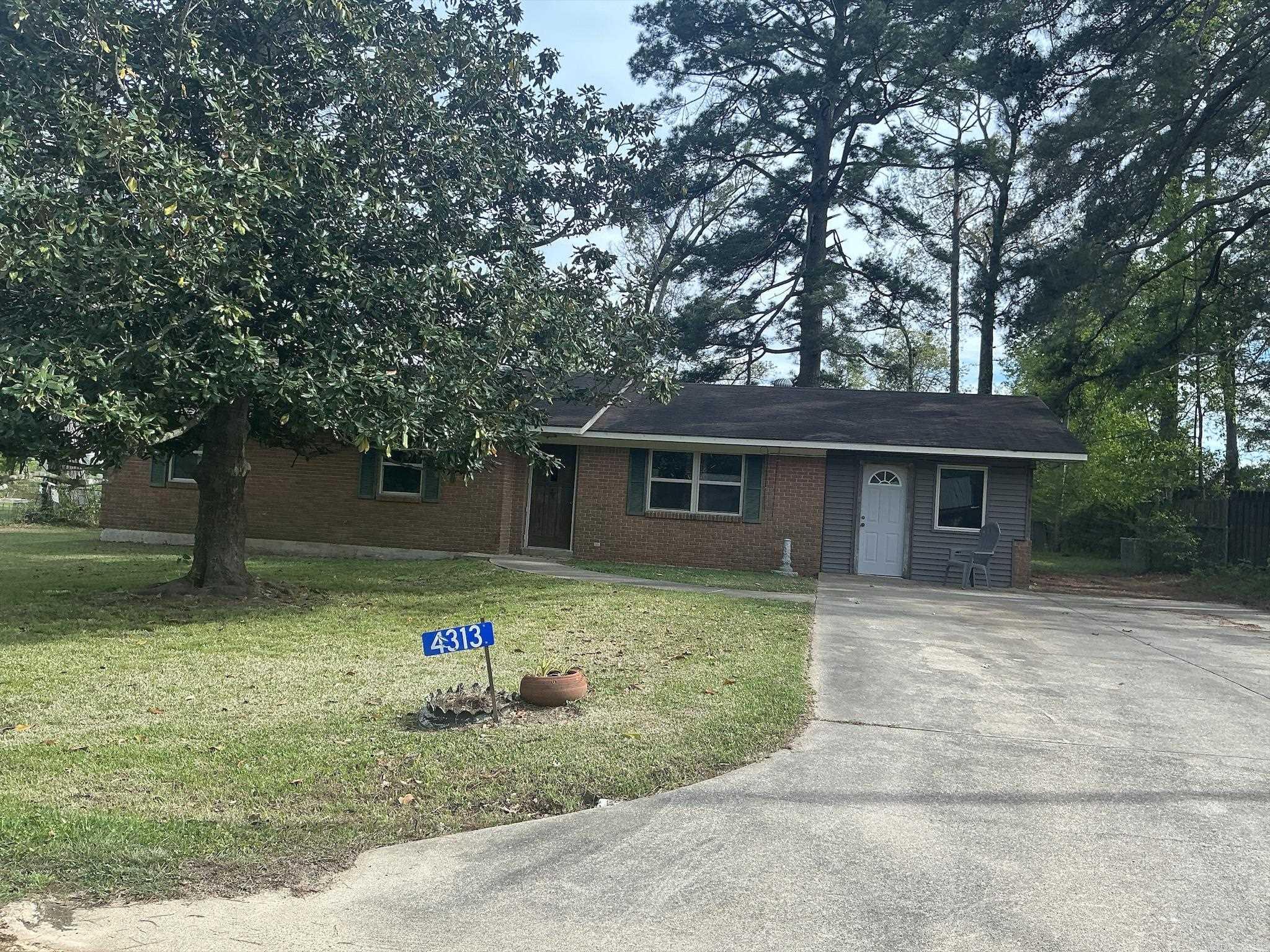 4313 Coronet  Crossett, AR