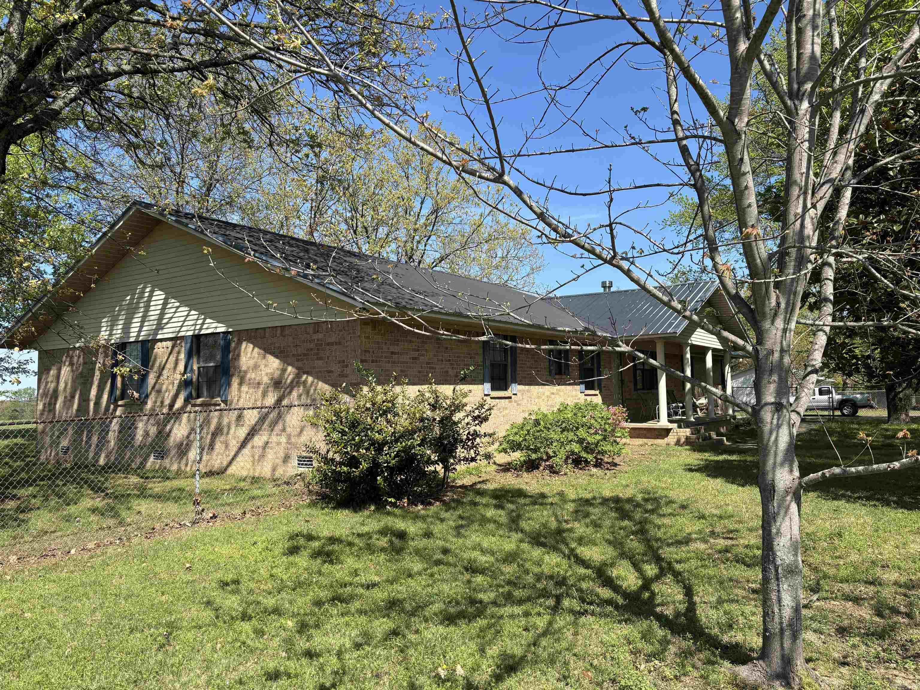 1584 Hwy 5 Romance, AR  Romance, AR