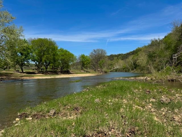 21 Riverview  Hardy, AR