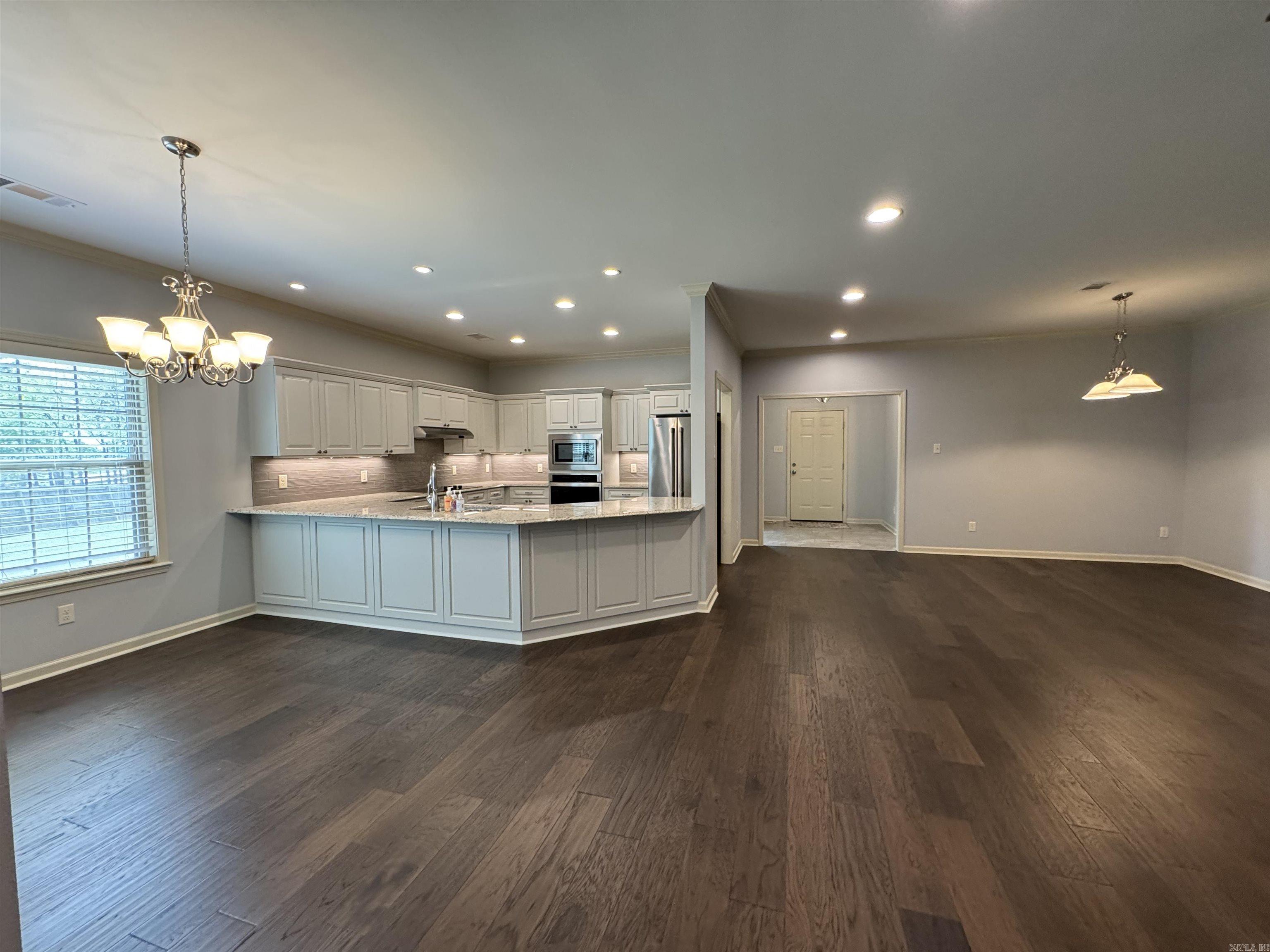 617 Edgemoor Terrace  Benton, AR