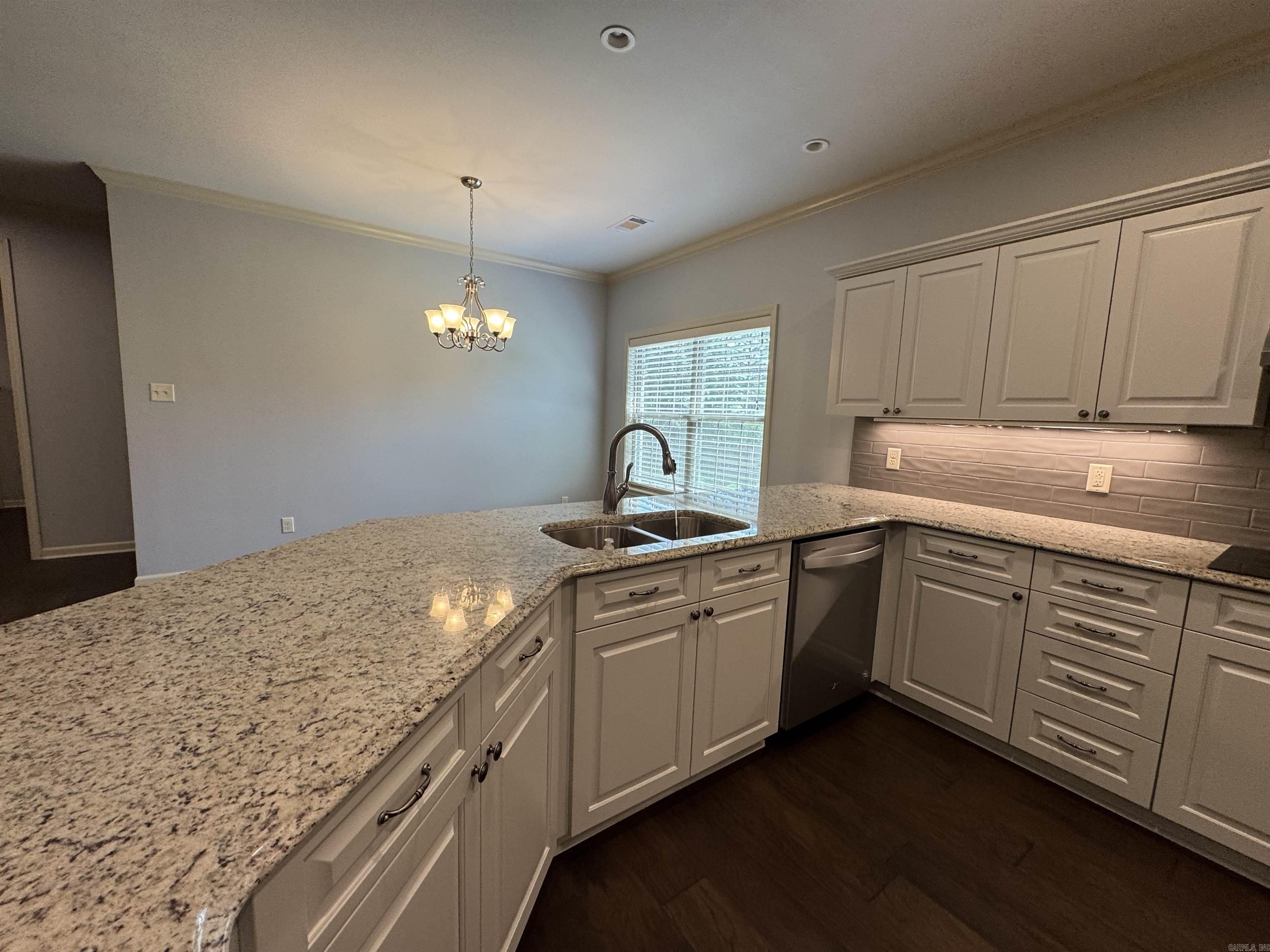 617 Edgemoor Terrace  Benton, AR