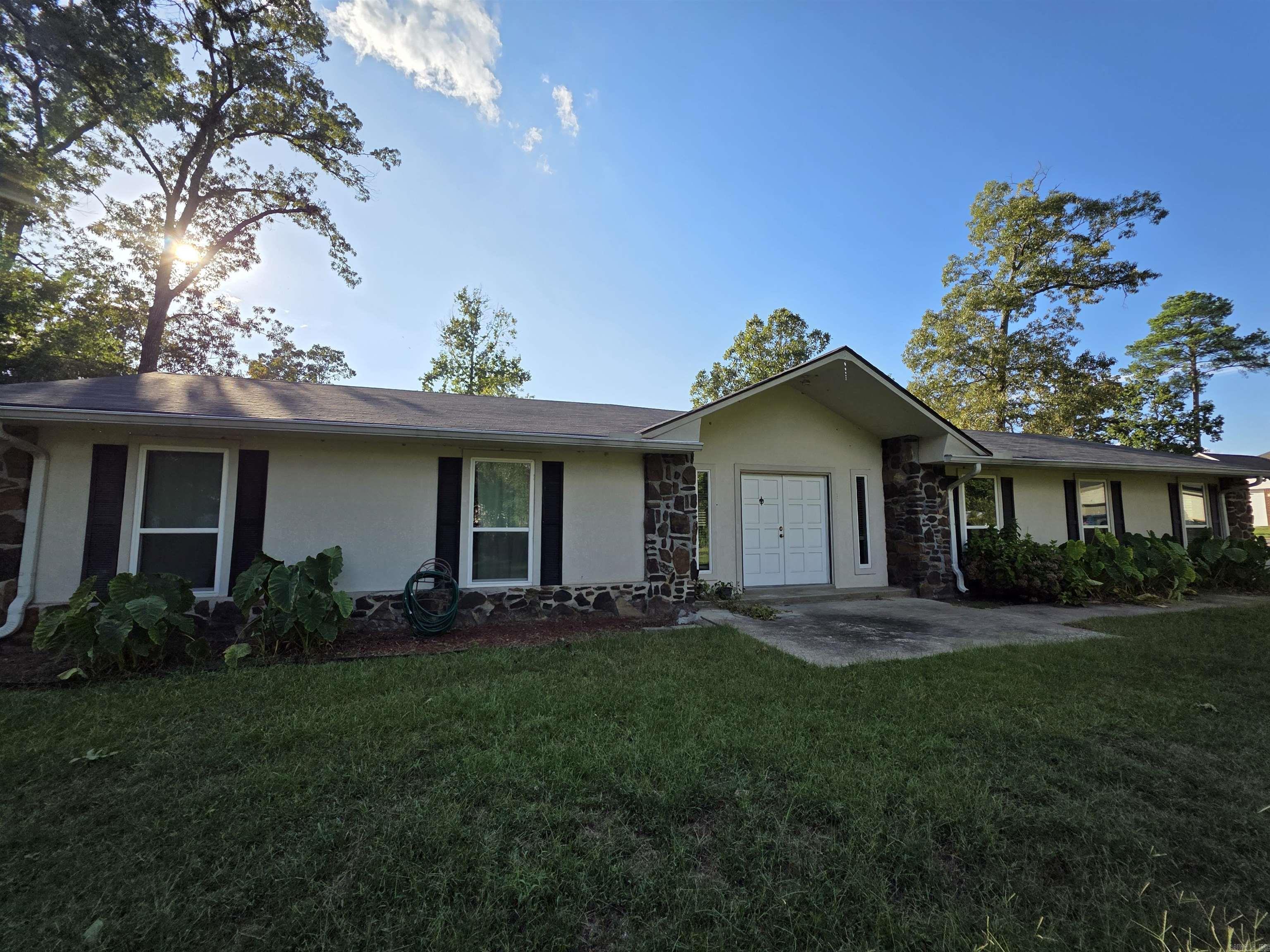 130 Timber  White Hall, AR