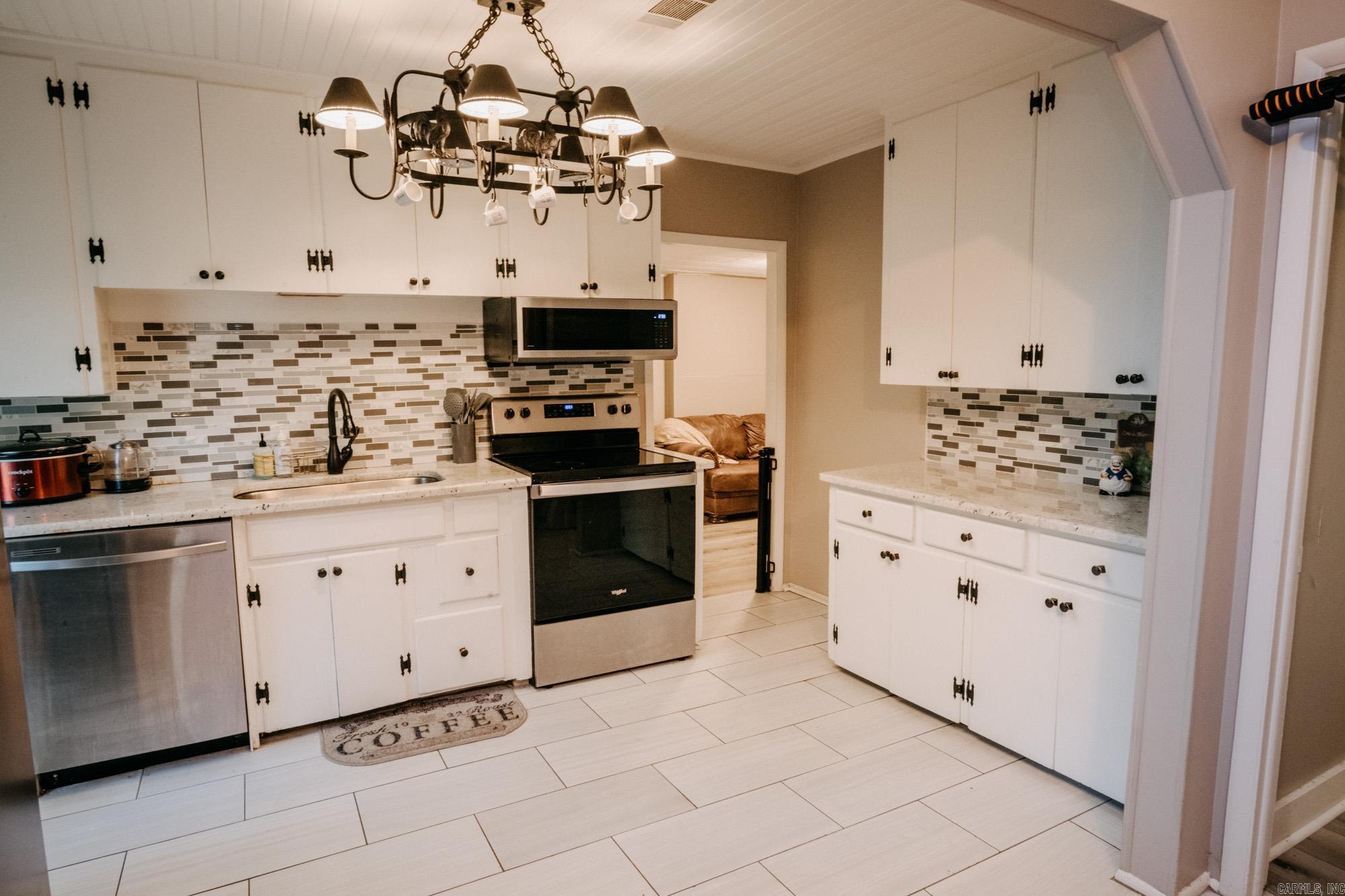 1212 W Jackman  Benton, AR