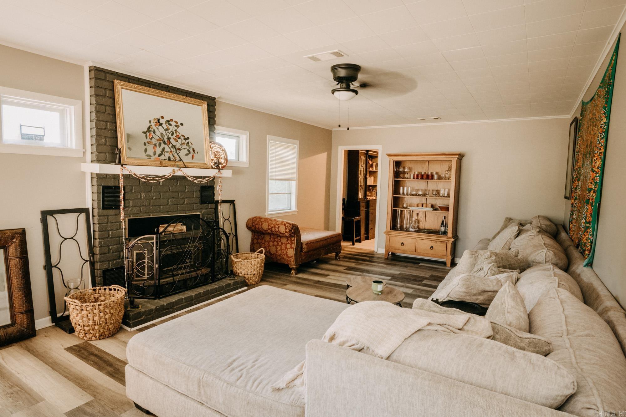 1212 W Jackman  Benton, AR