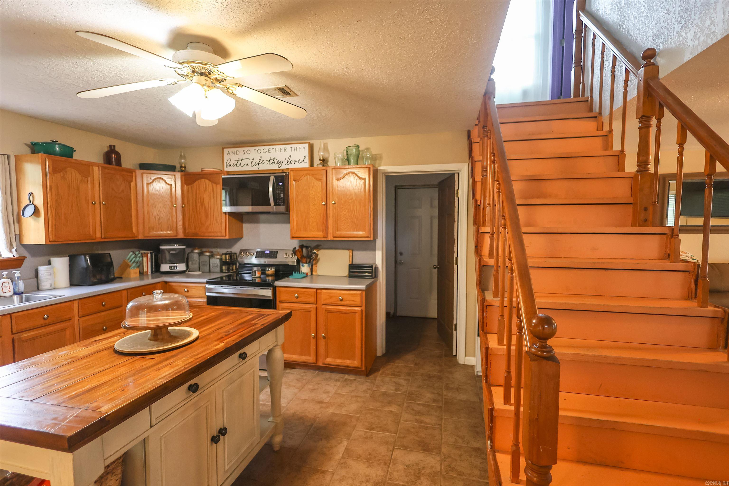 14 S HWY 369  Newhope, AR