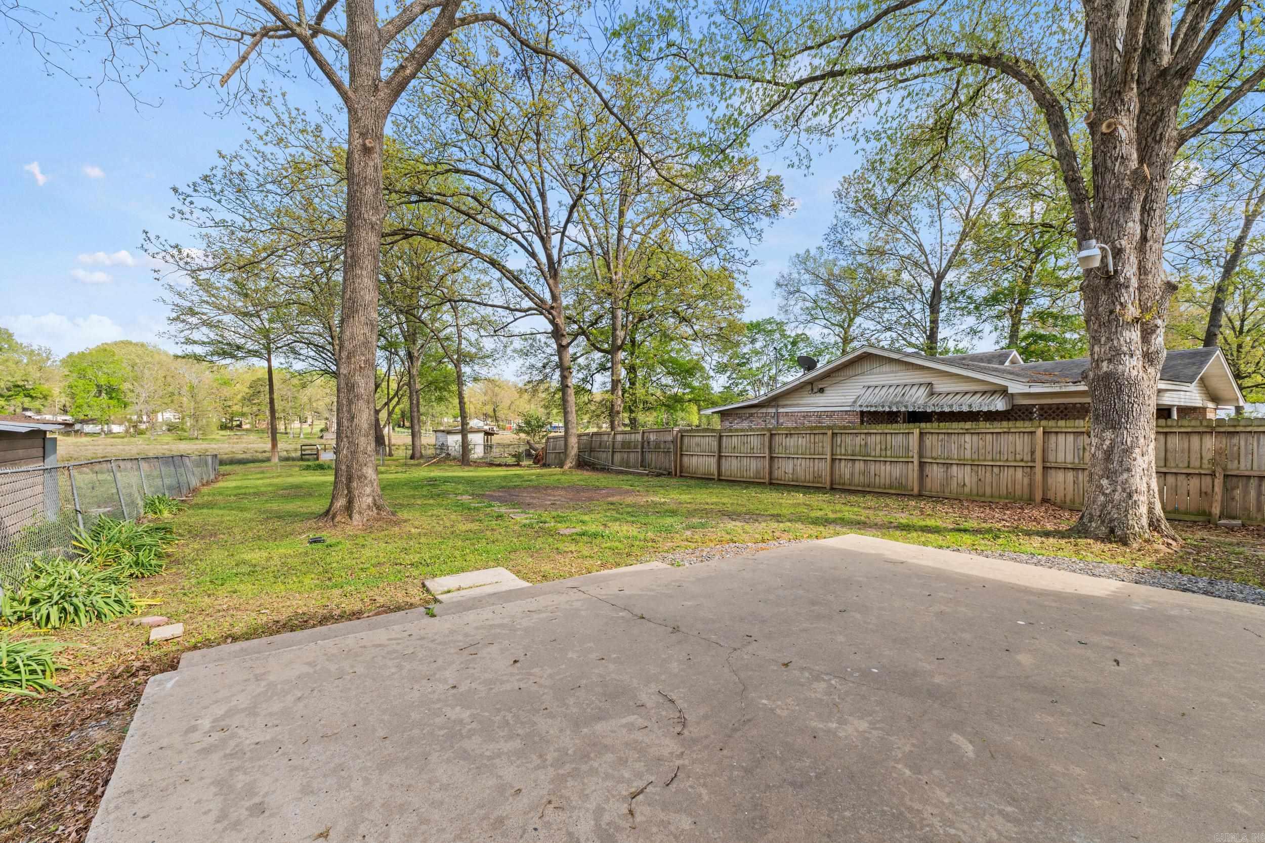 11 E Ridge  Mayflower, AR