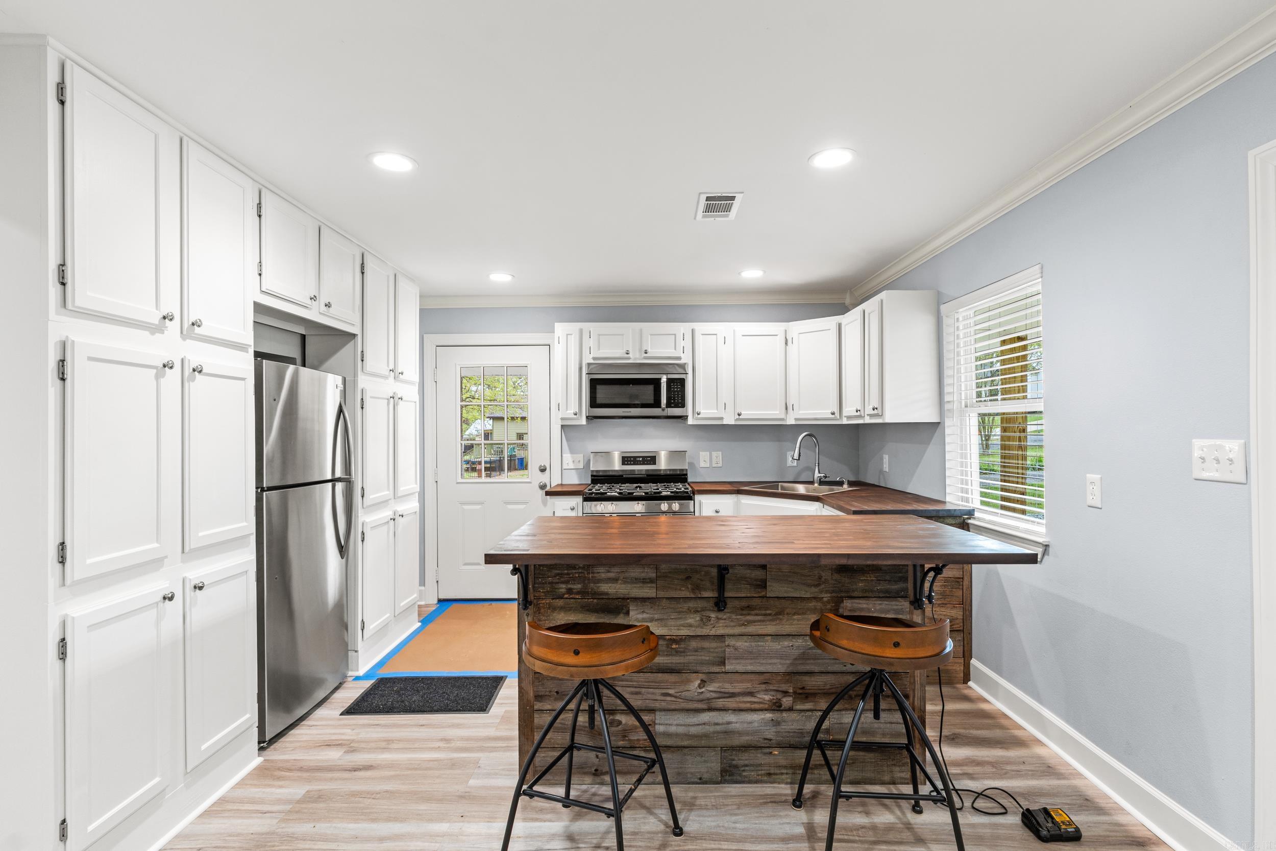 11 E Ridge  Mayflower, AR