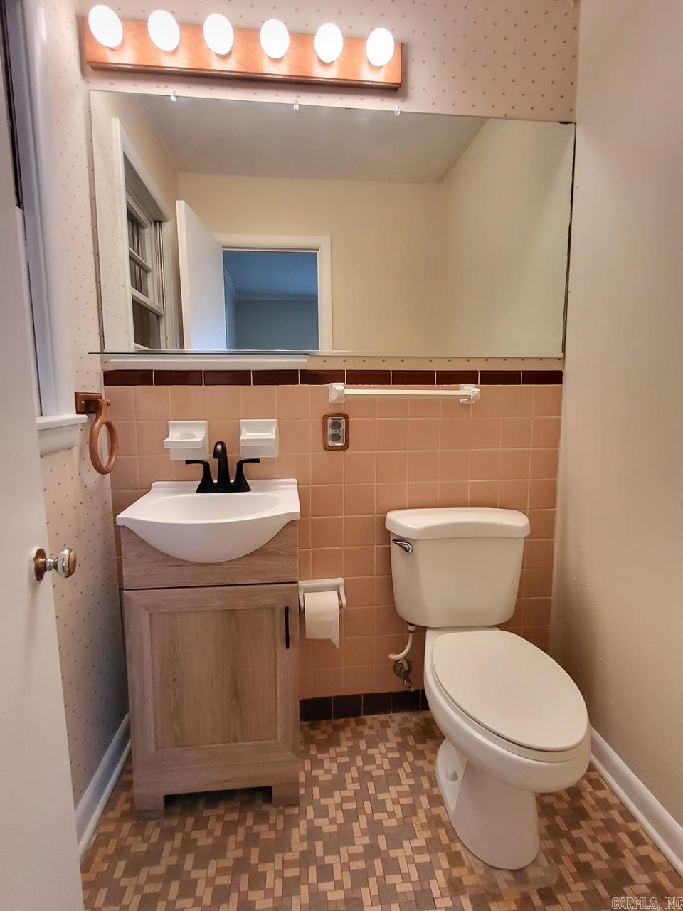 747 Crest Dr  Jonesboro, AR