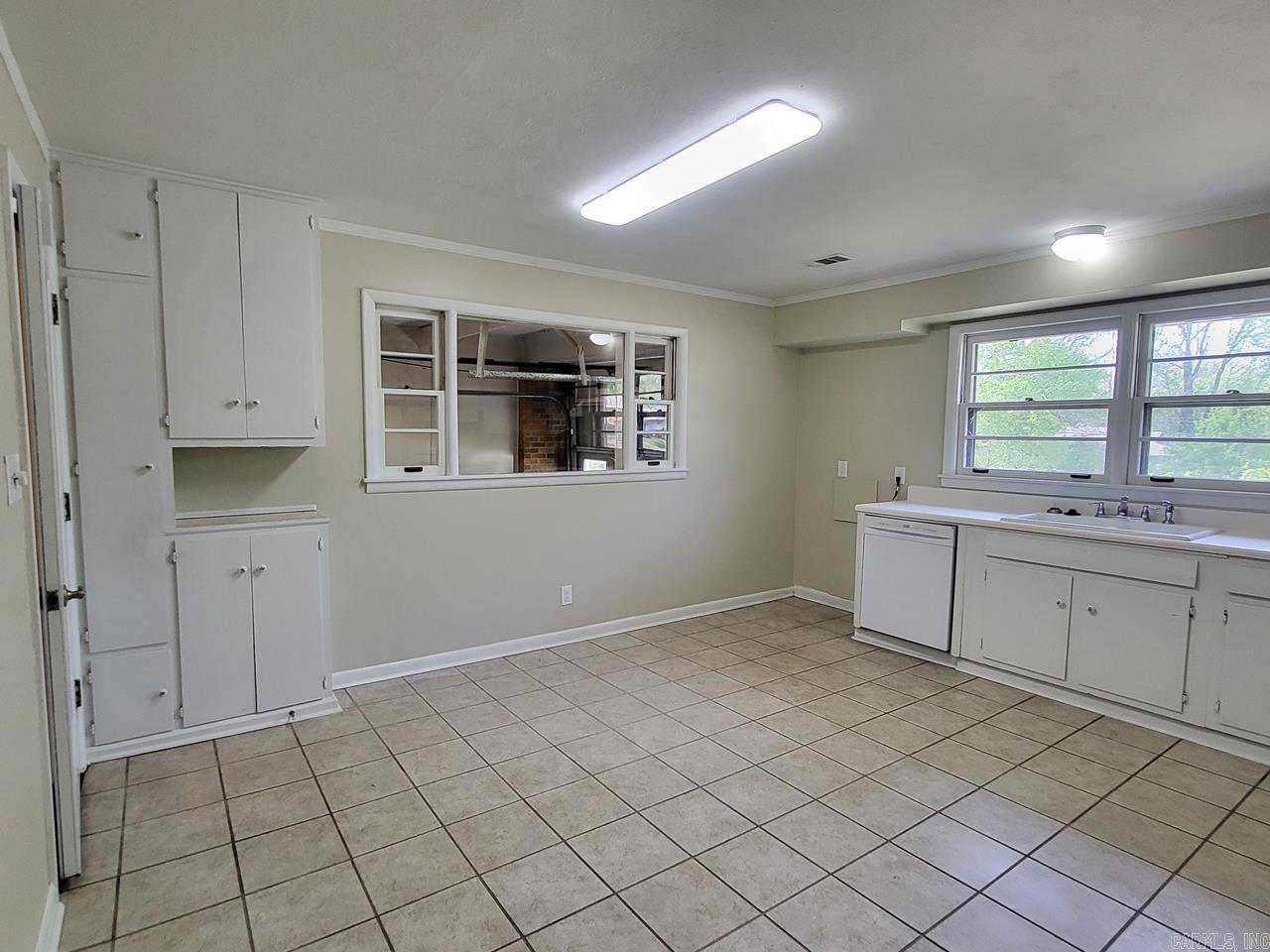 747 Crest Dr  Jonesboro, AR